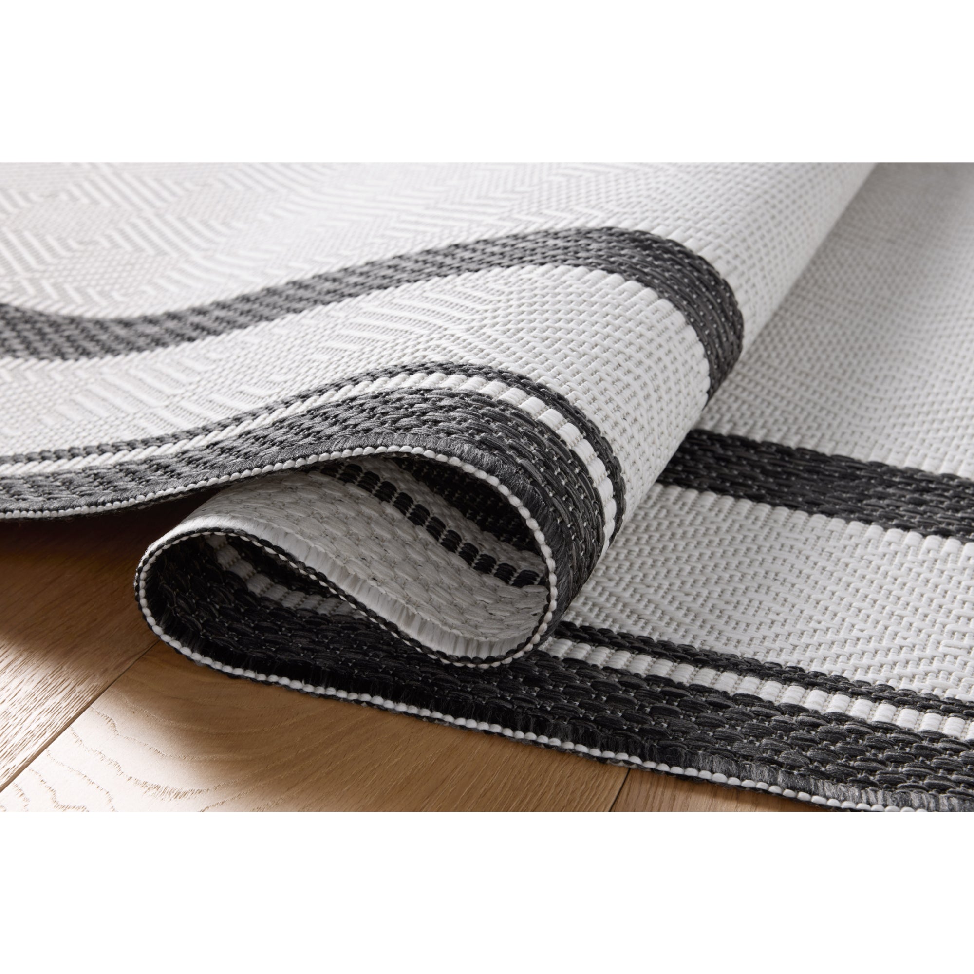 Loloi Easton Onyx/Ivory Rug