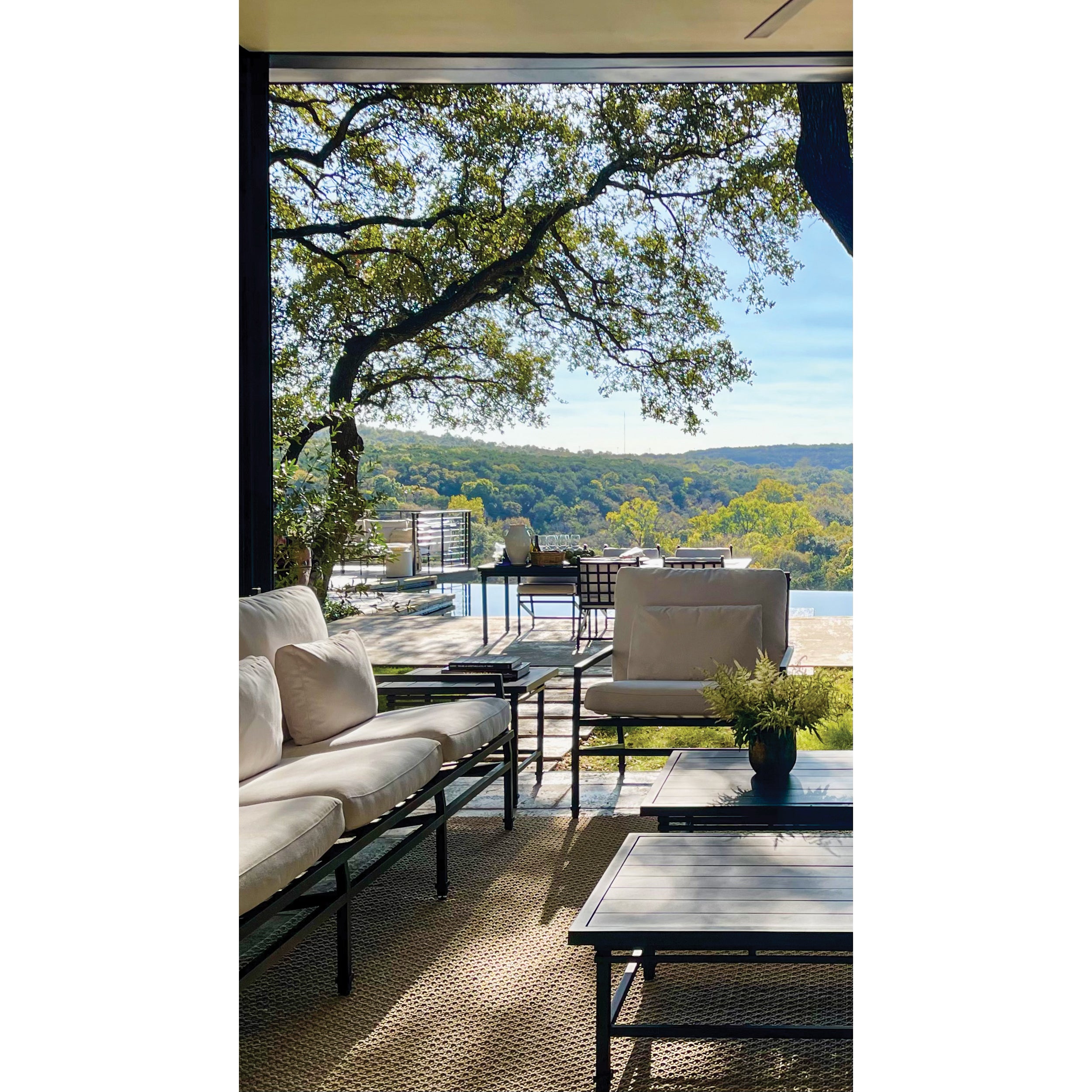 Eterna Lounge Chair