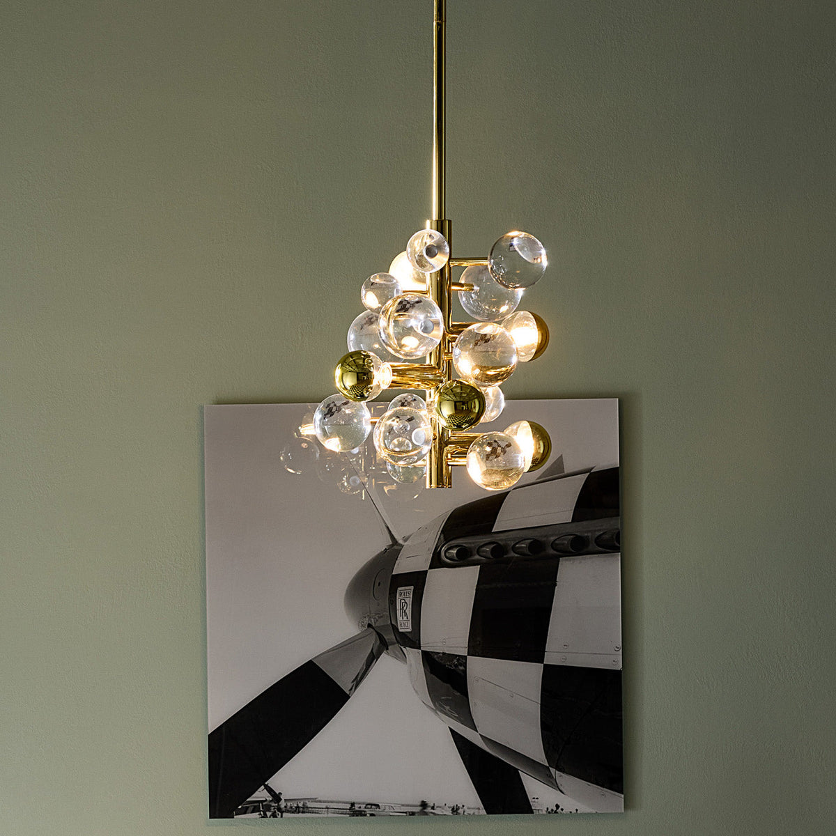 Globo Light Chandelier
