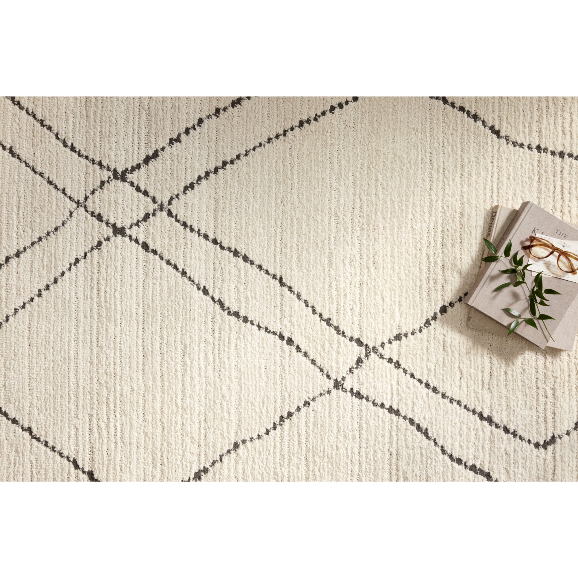 Loloi Fabian Ivory/Charcoal Rug