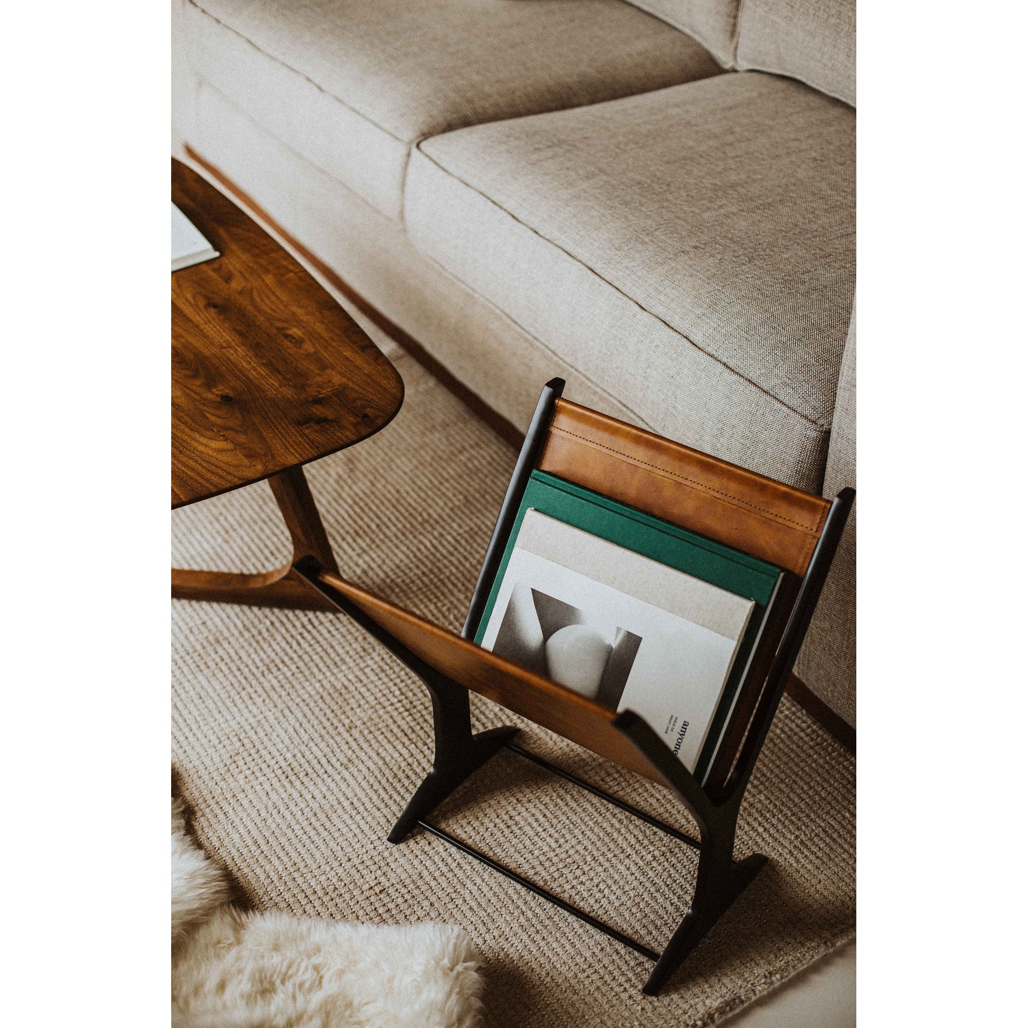 Ziff Magazine Holder