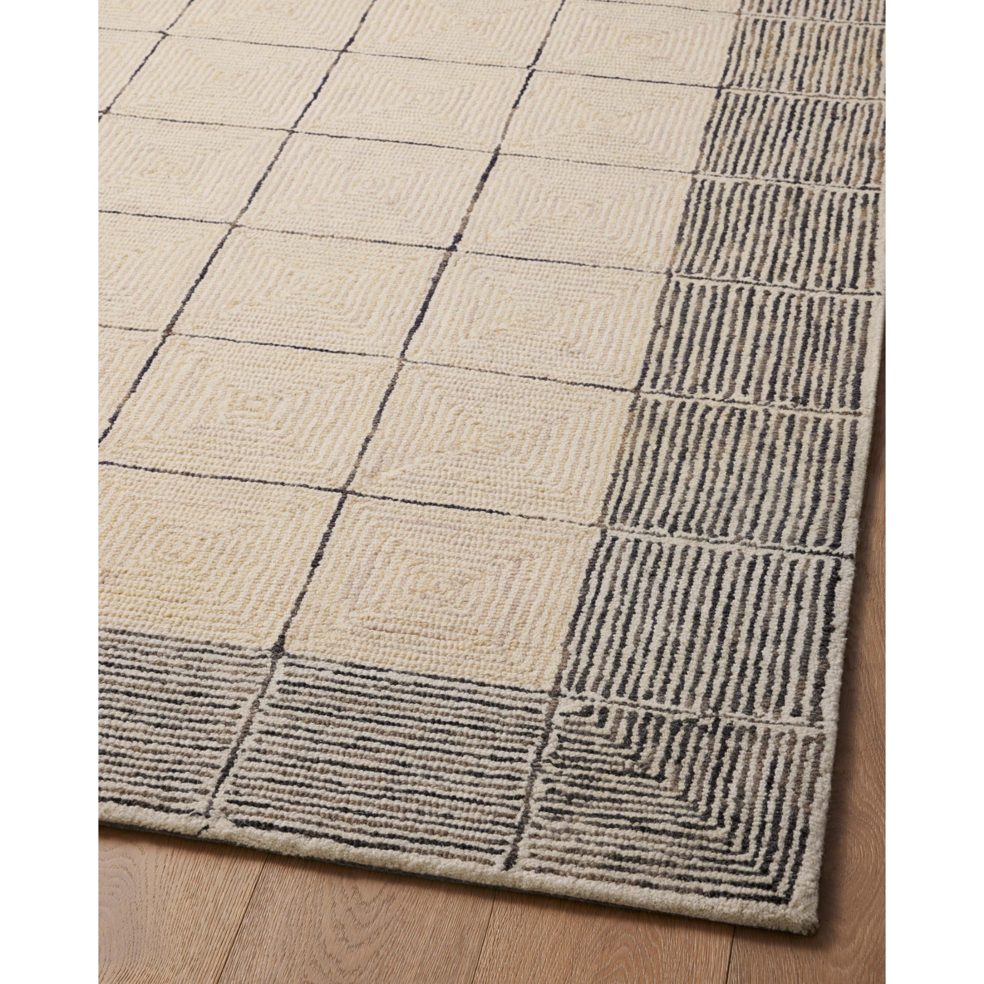 Chris Loves Julia x Loloi Francis Cream/Black Rug