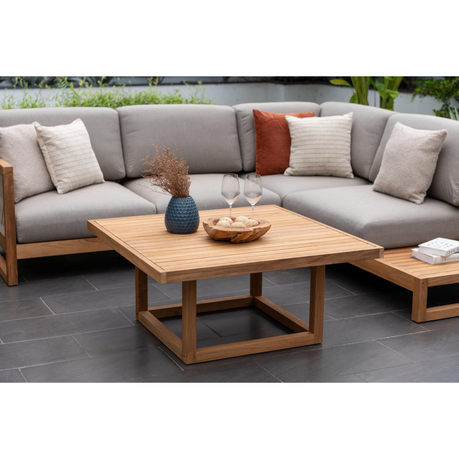 Fuegi Coffee Table