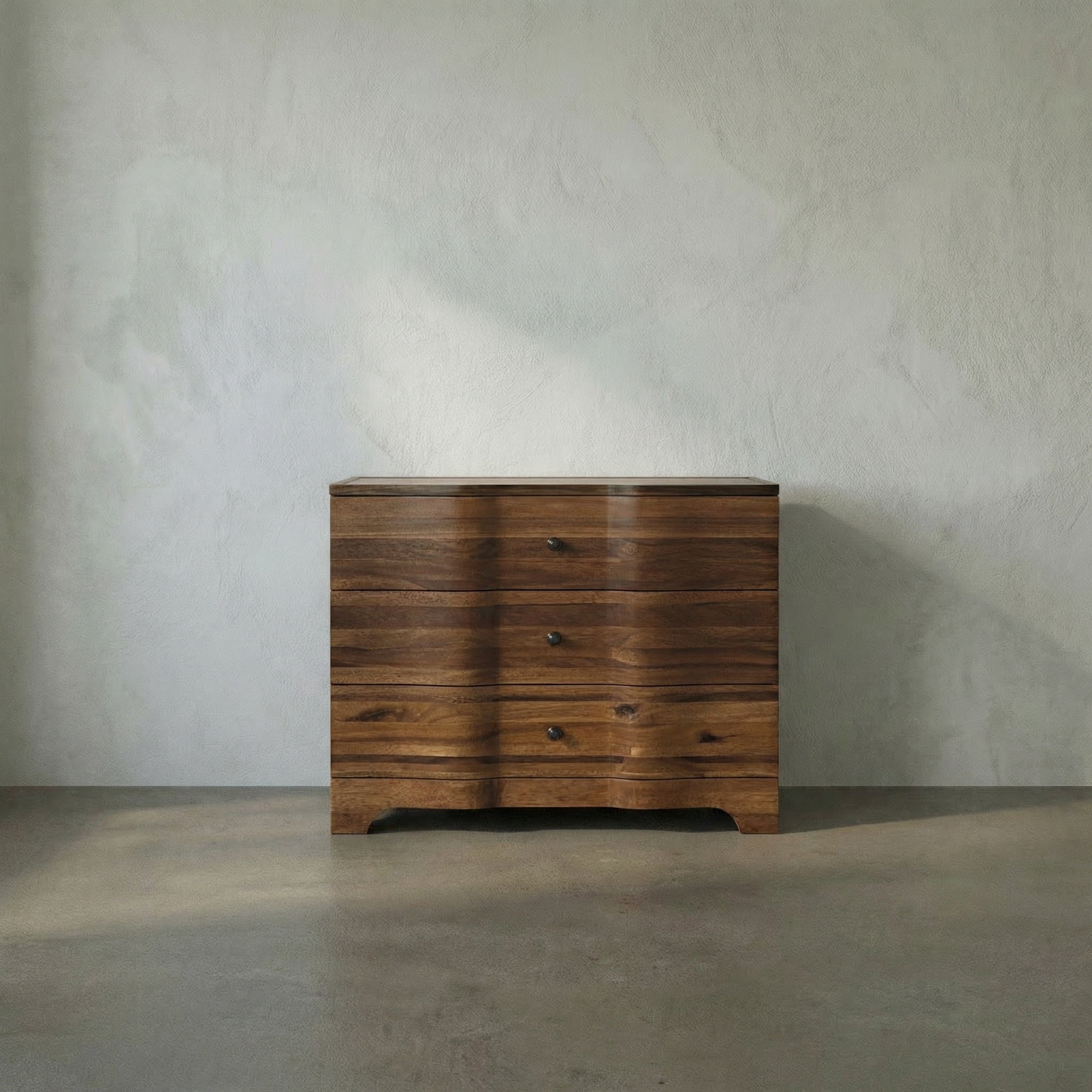 Claudie Chest