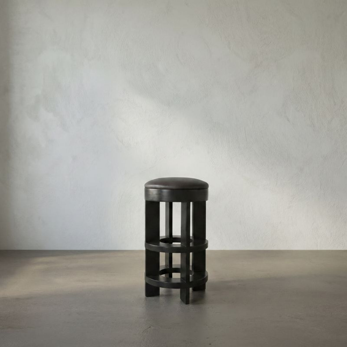 Berlin Bar Stool with Swivel Leather Seat