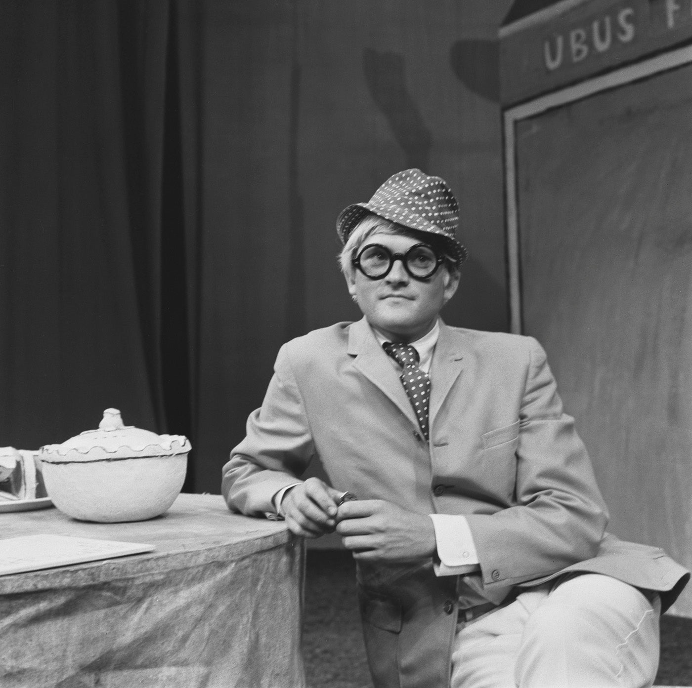 "David Hockney" from Getty Images Art Studio Jonathan Adler , Black Friday Sale Jonathan Adler Furniture Sale, Old Bones Co, Mid Century Furniture Sale, Four Hands Furniture, Black Friday Sale "David Hockney" from Getty Images,Gus Sale, Perigold "David Hockney" from Getty Images Art Studio Black Friday Sale , Perigold Sale "David Hockney" from Getty Images,"David Hockney" from Getty Images Lulu and Georgia, Burke Decor Sale "David Hockney" from Getty Images, www.oldbonesco.com