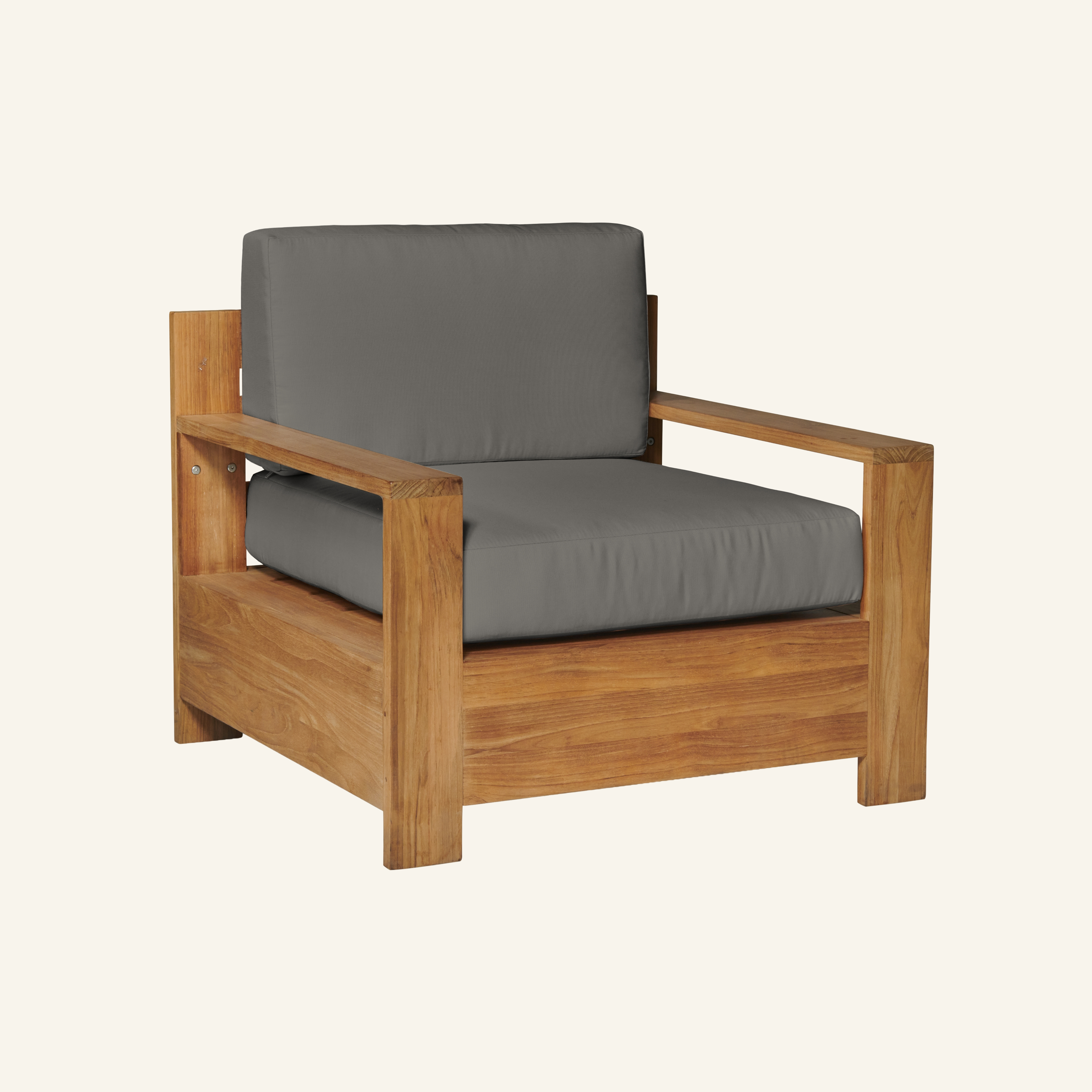 Qube Club Chair