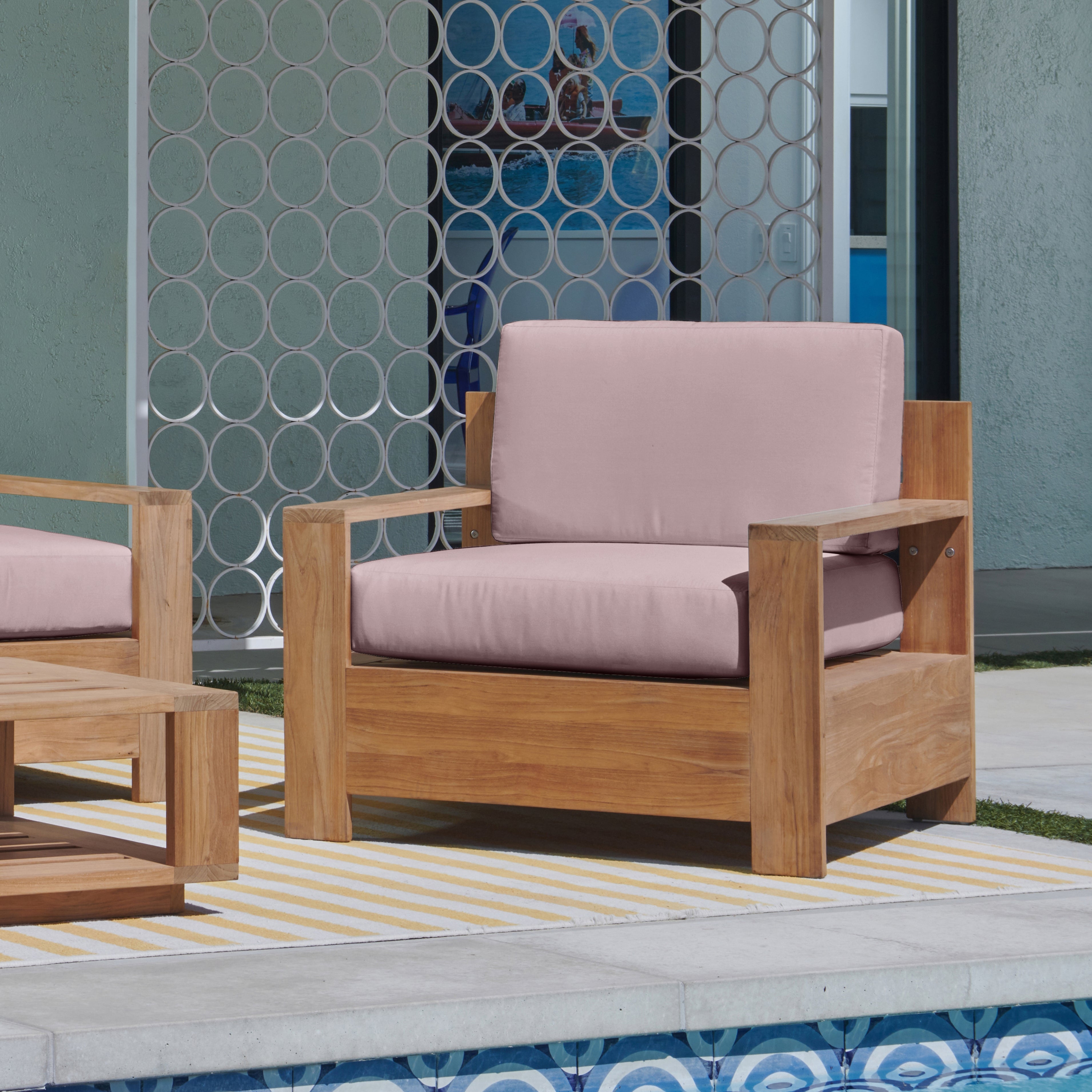 Qube Club Chair