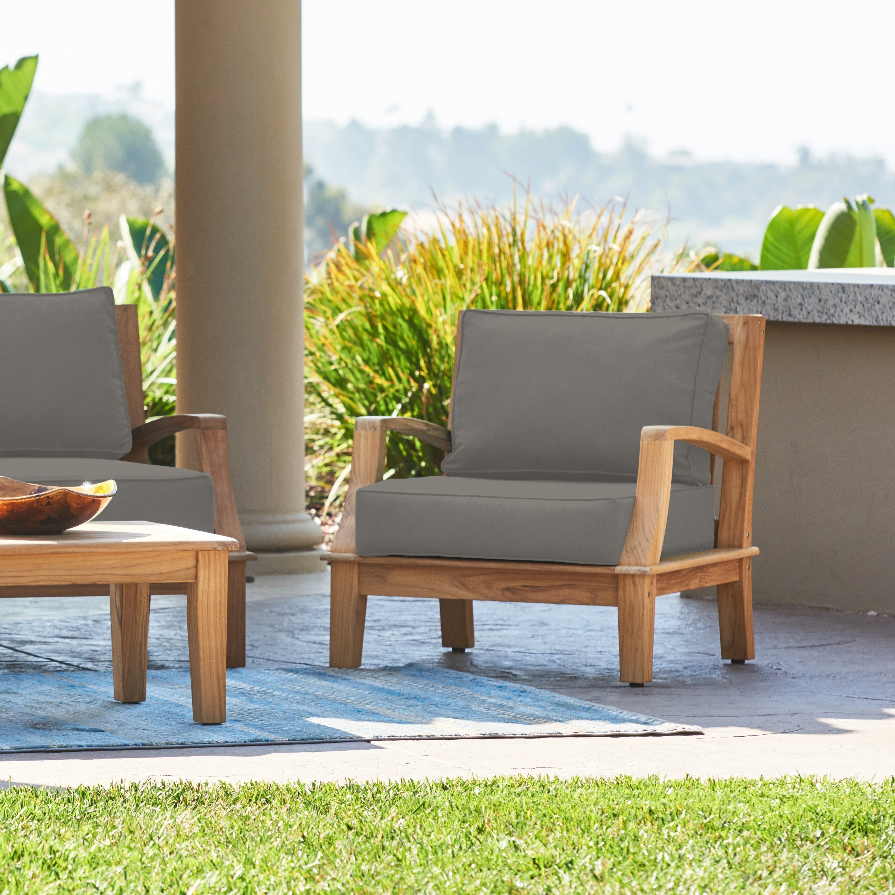 Grande Club Chair