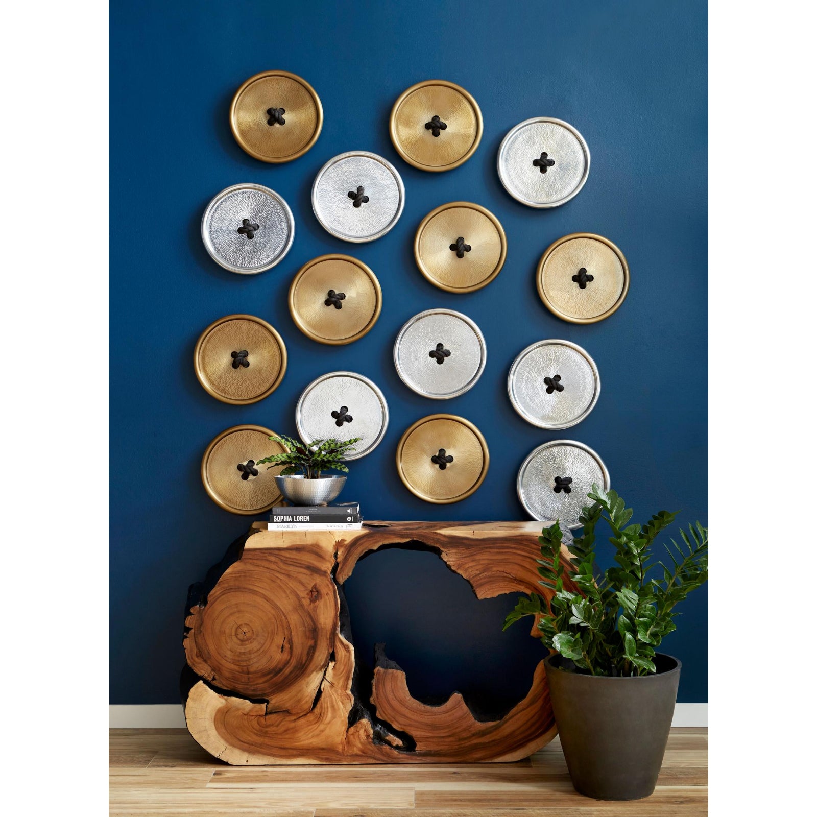 Button Wall Tile