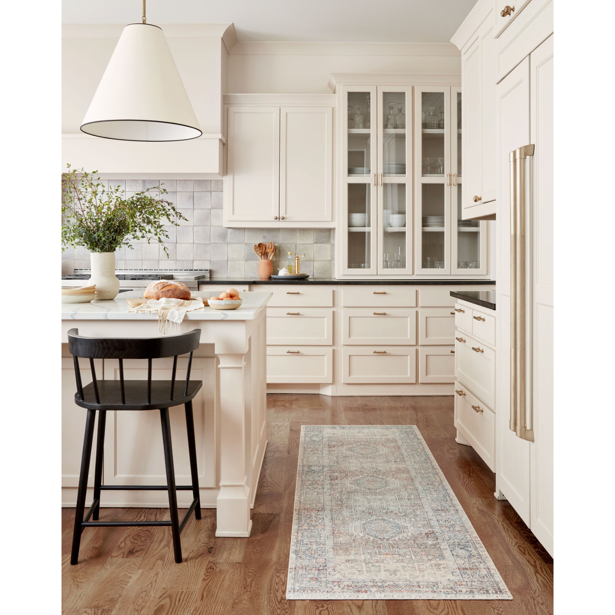 Chris Loves Julia x Loloi Jules Natural/Ocean Rug