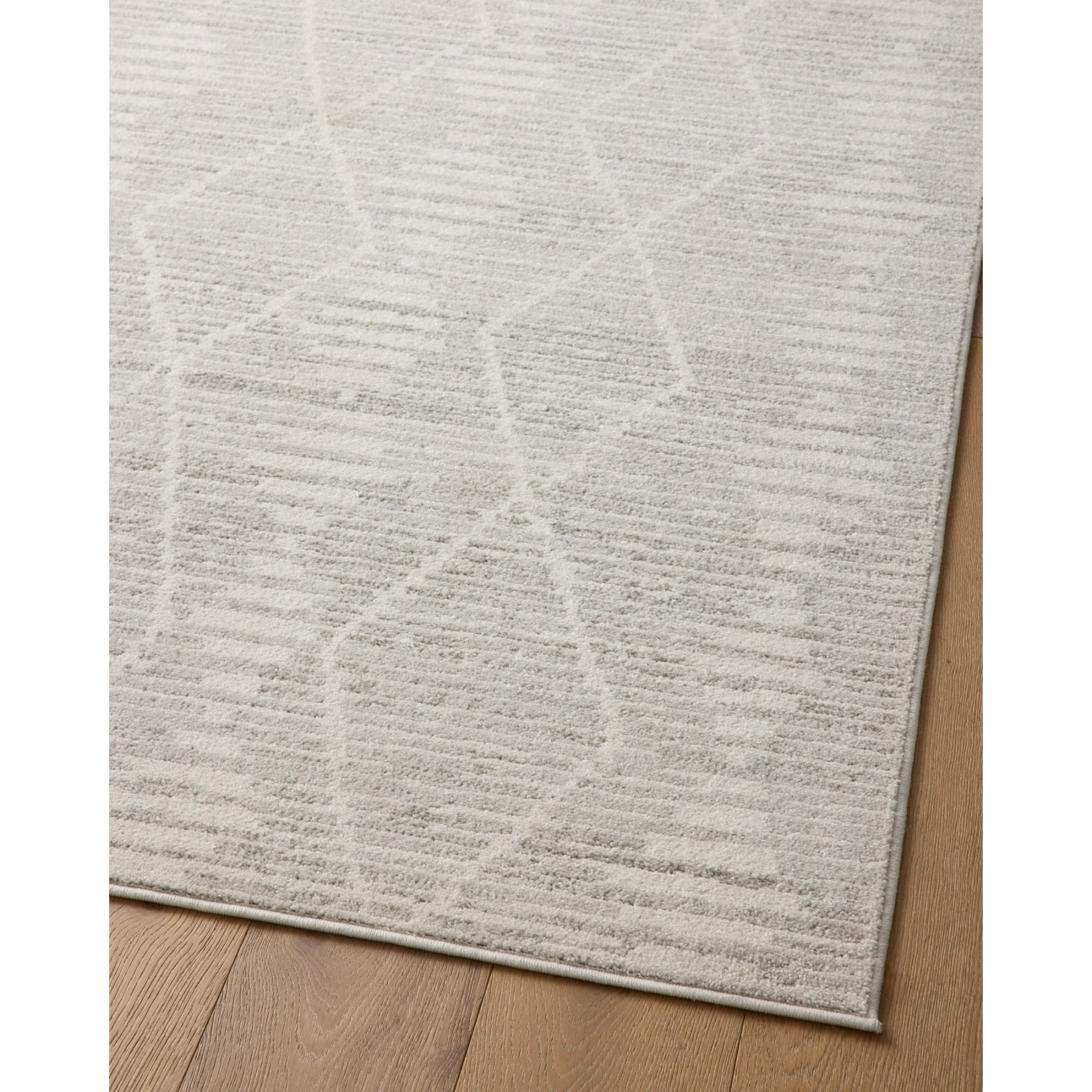 Loloi Kamala Ivory/Silver Rug