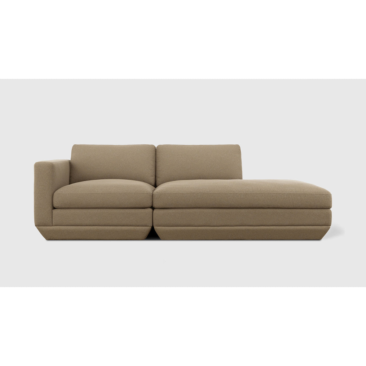 Podium Modular 2-Piece Lounge