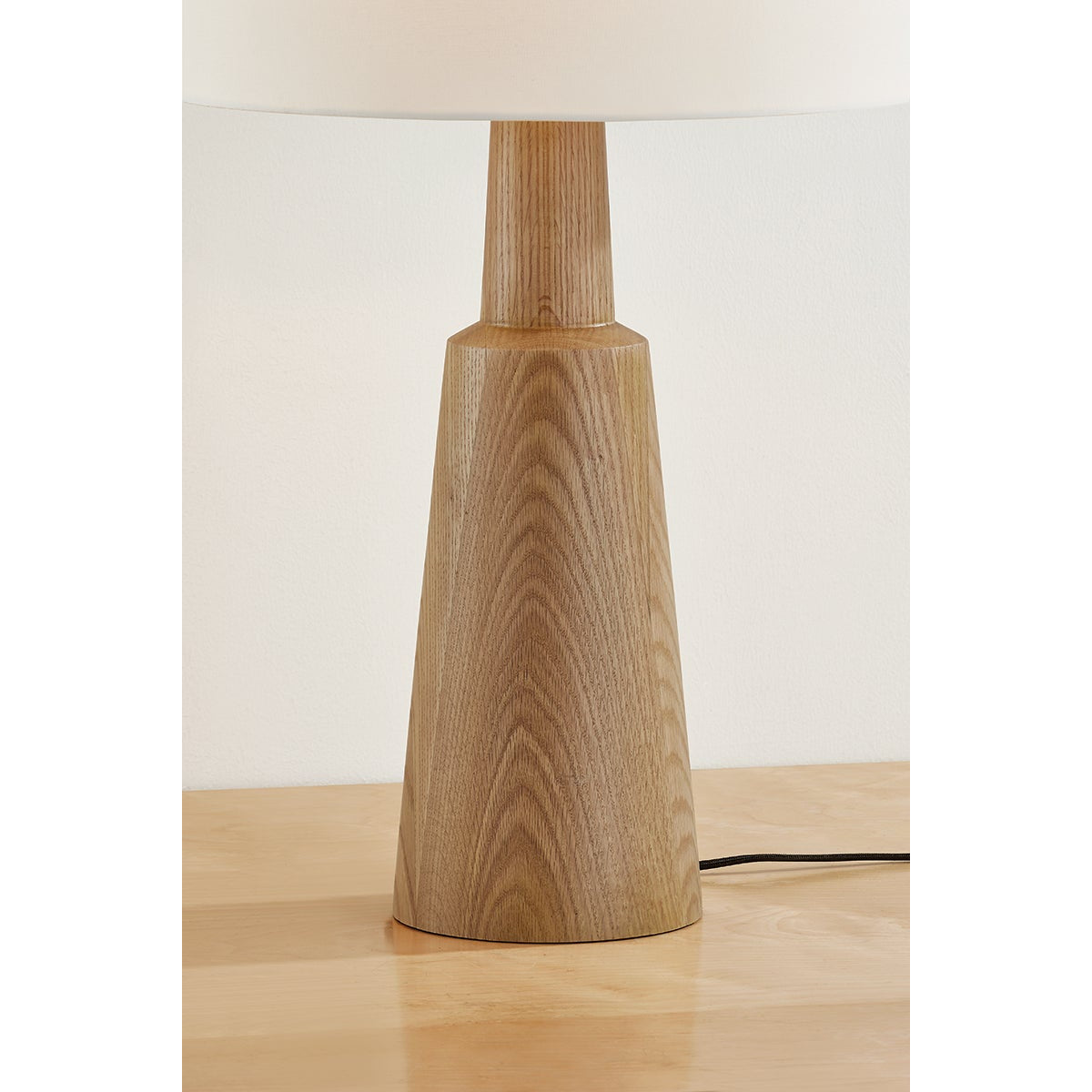 Dennis Table Lamp