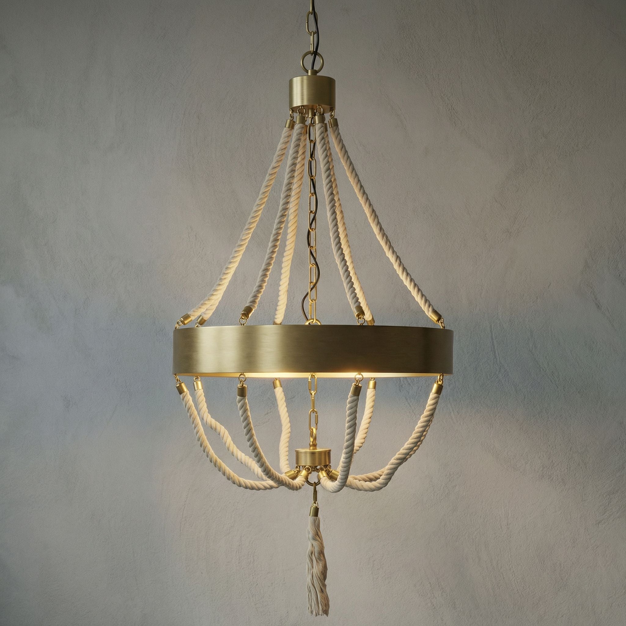 Alec Chandelier