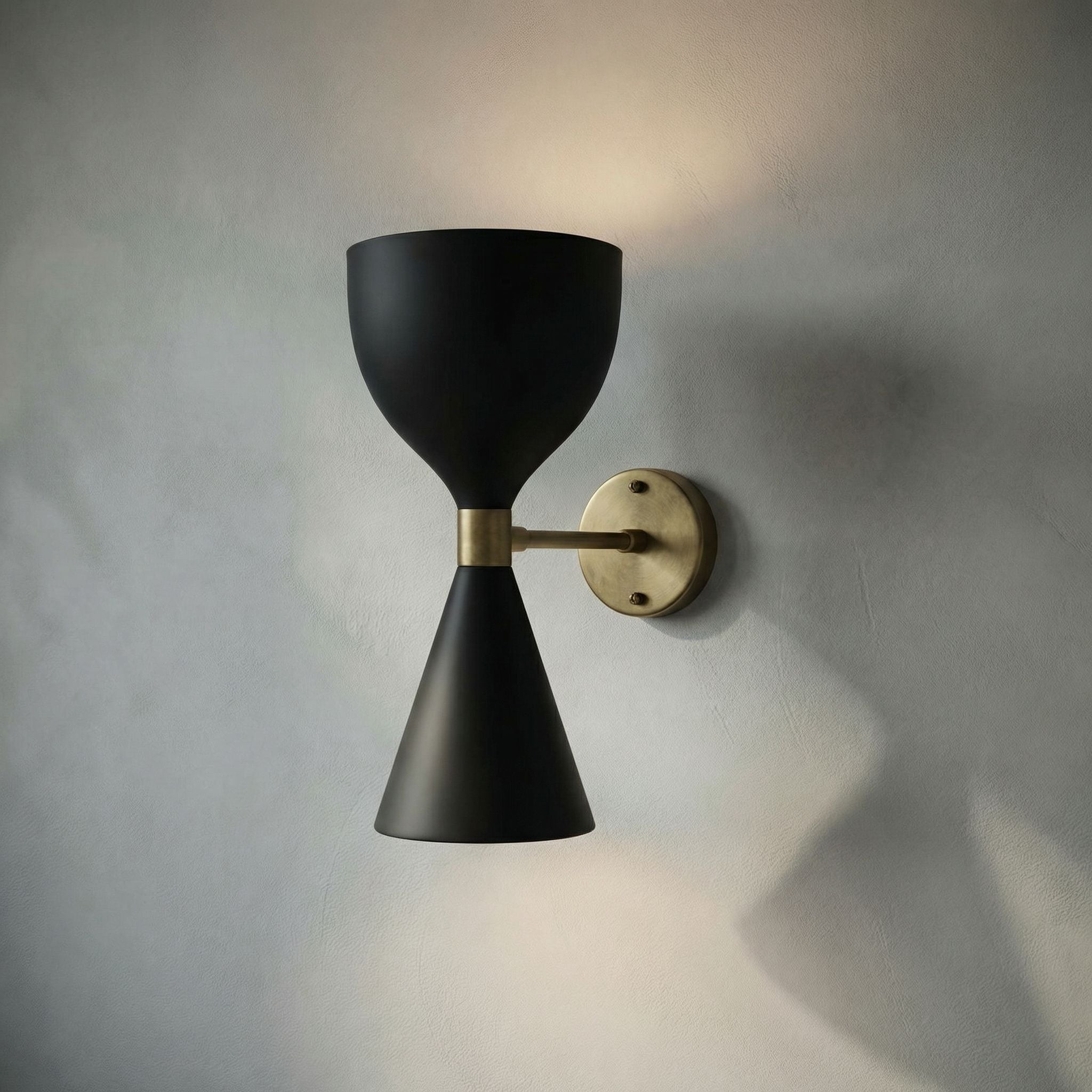 Aegeon Sconce