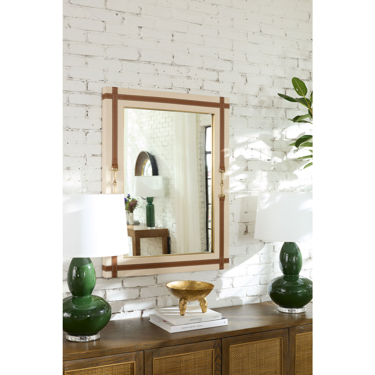 Lisbon 17" Lamp with Shade