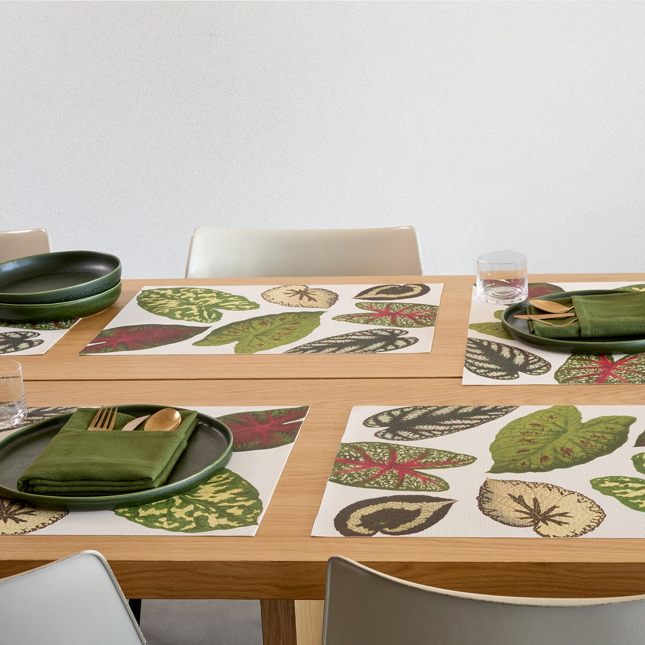 Scattered Leaves Rectangular Placemat