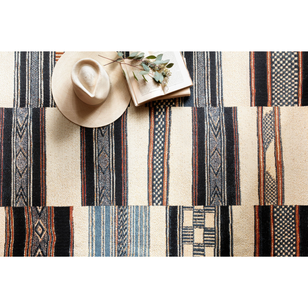 Loloi Mika Ivory/Multi Rug by Loloi