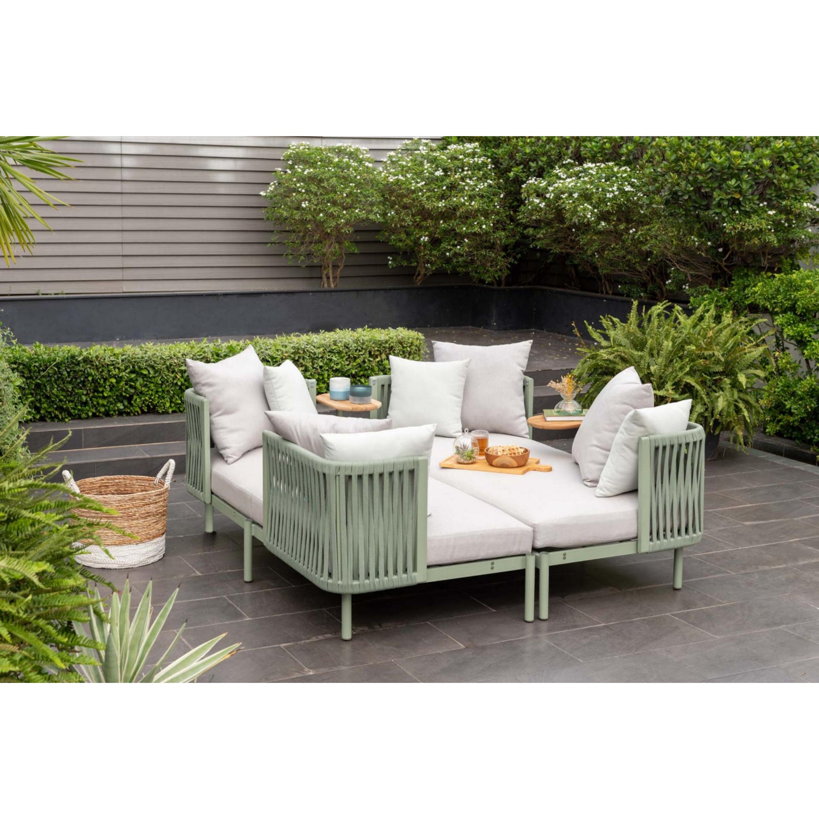 Mica Corner 2 Pieces Aluminum Daybed Set