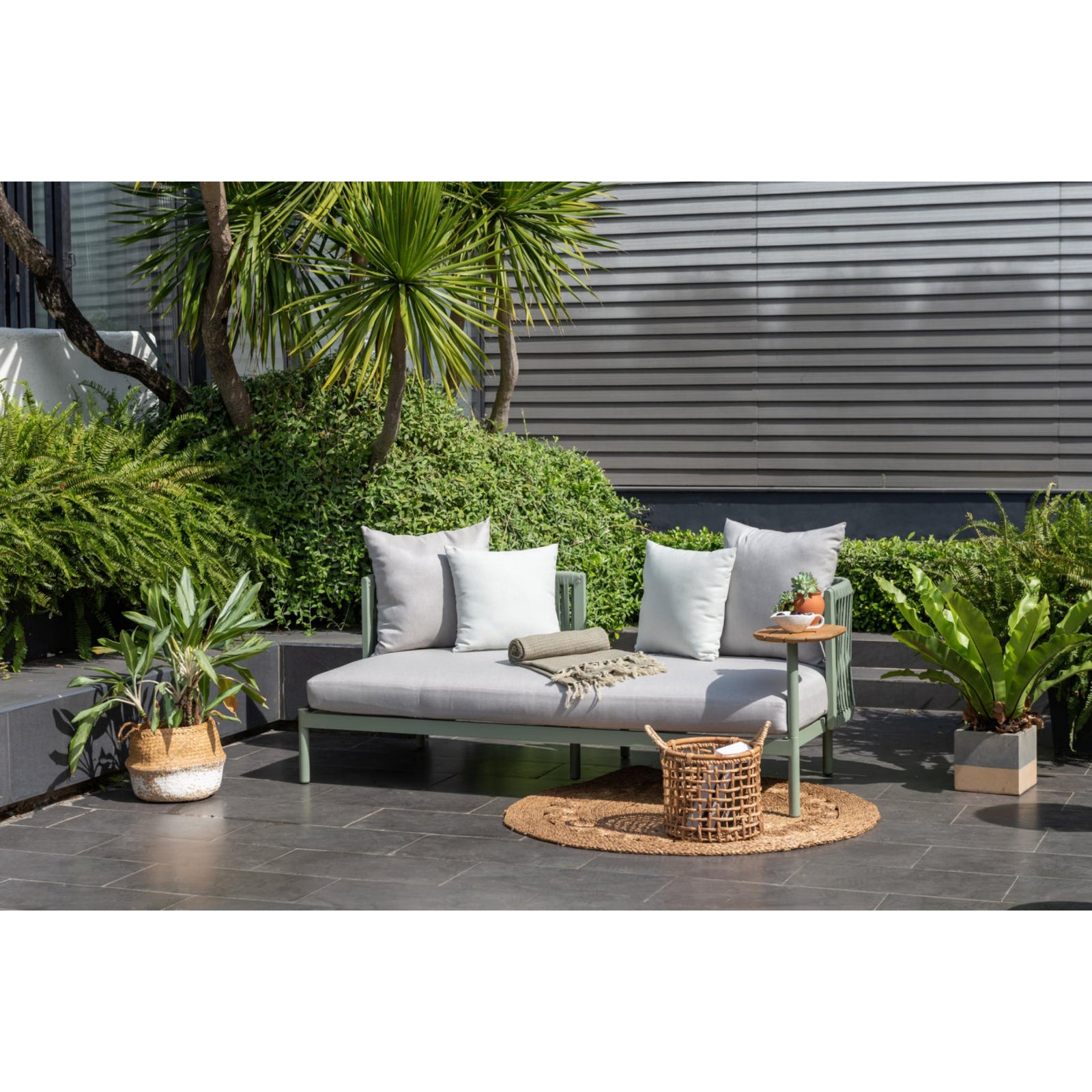 Mica Corner 2 Pieces Aluminum Daybed Set