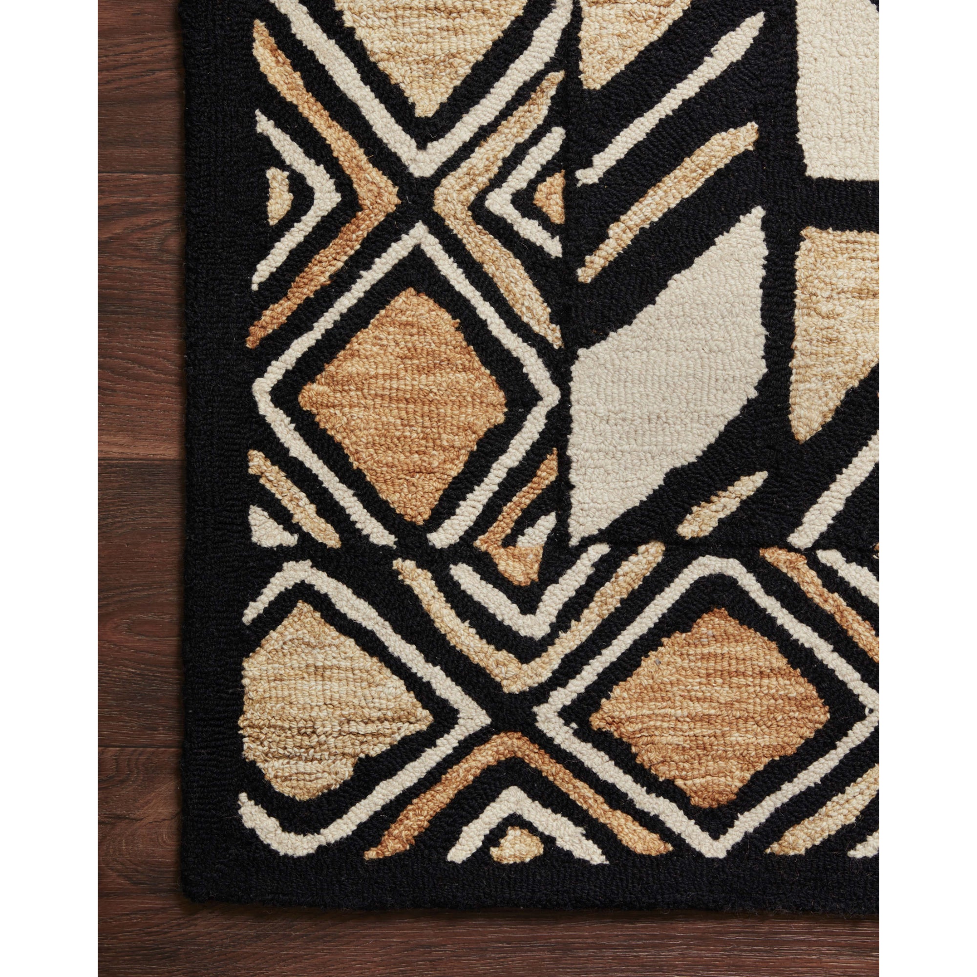 Loloi Nala Black/Beige Rug