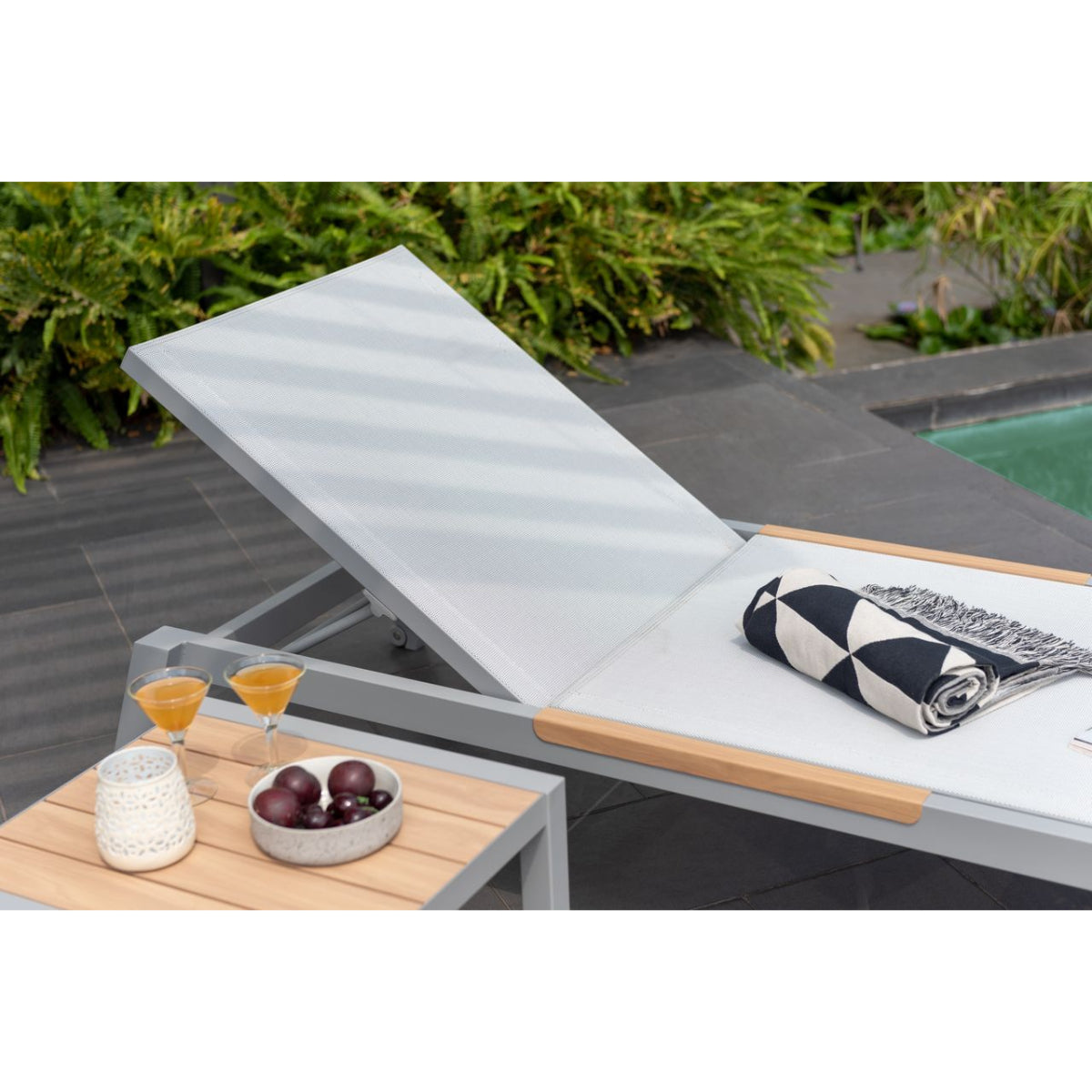 Panama 1-piece Light Sun Lounger