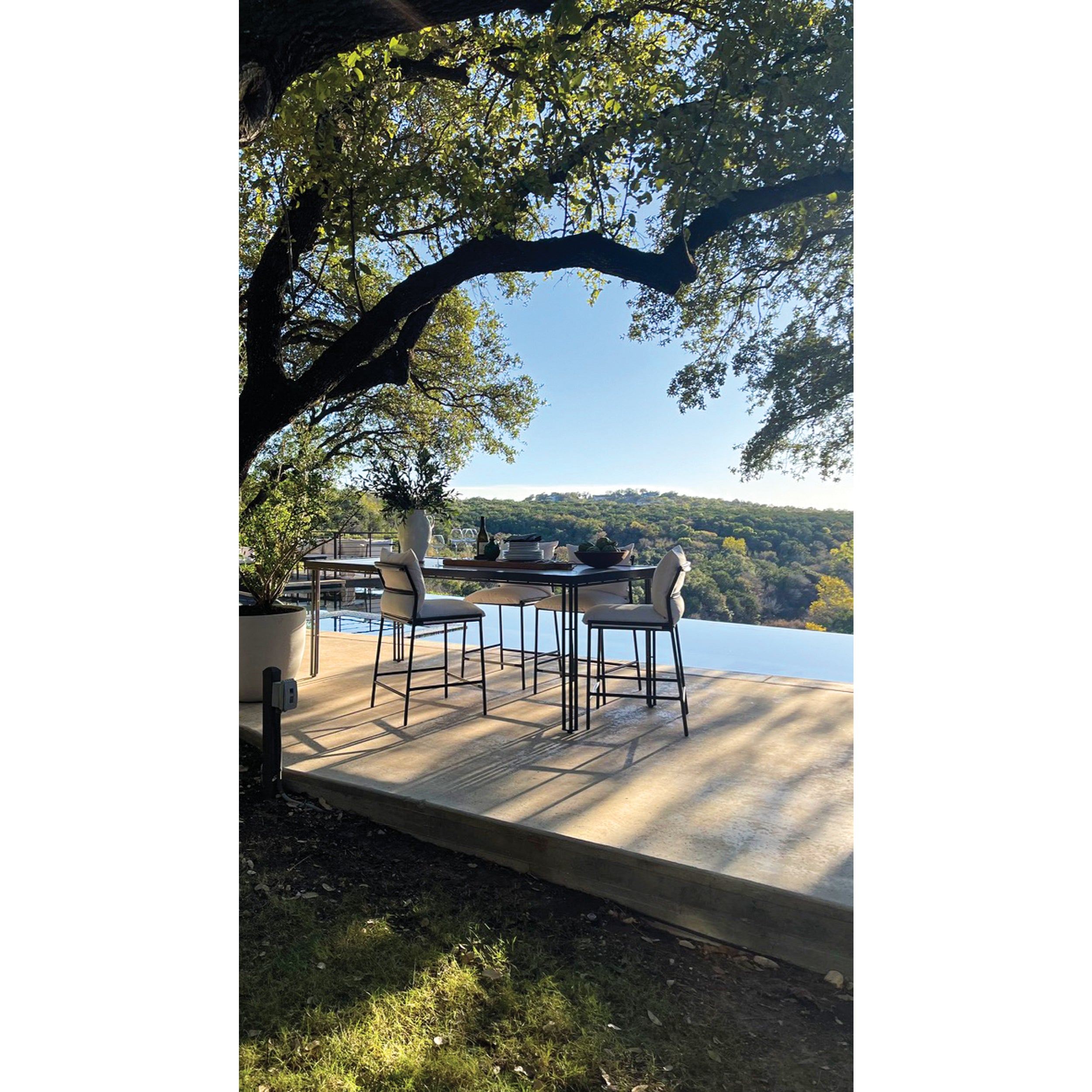 Patinero Counter Table