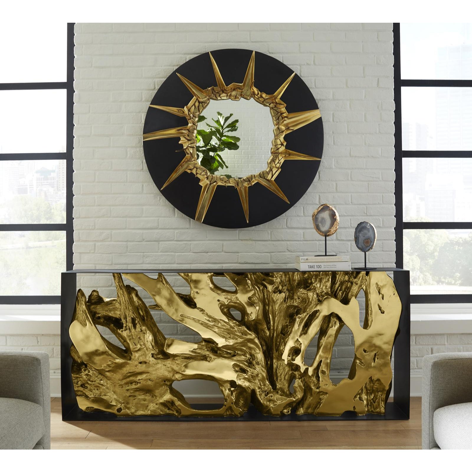 Circular Cracked Mirror