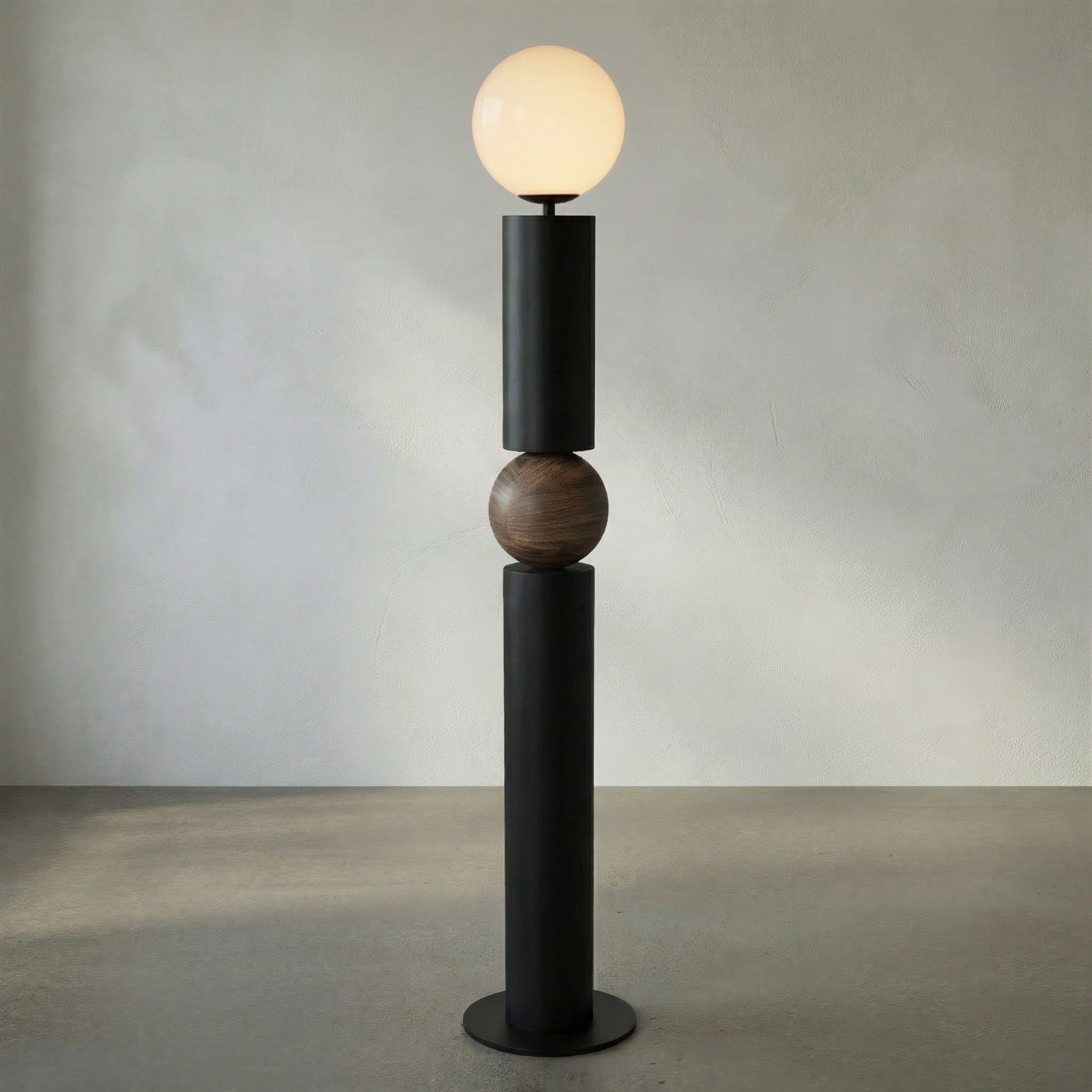 Max Floor Lamp
