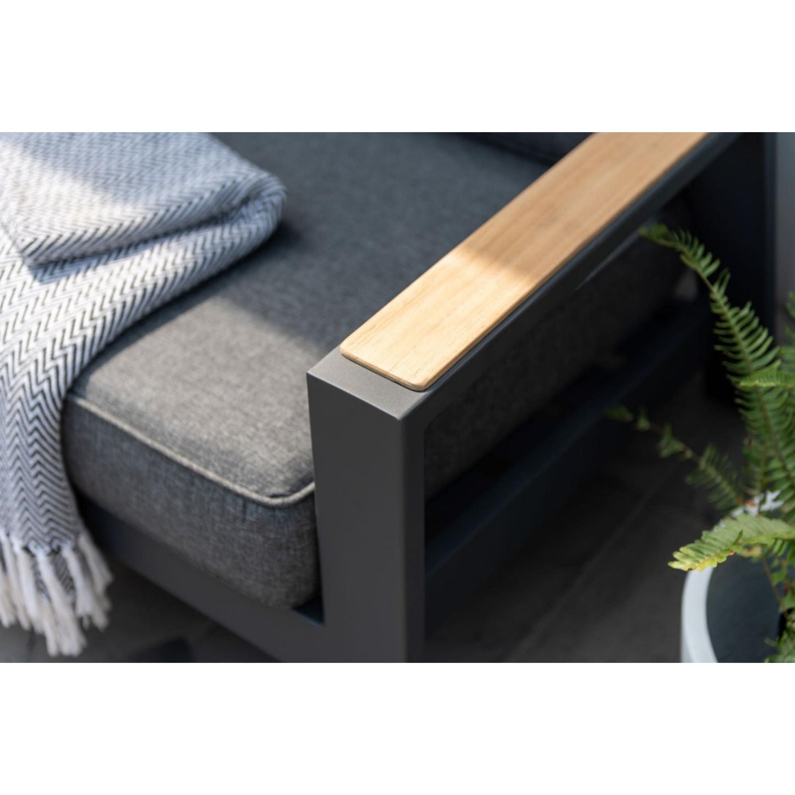 Palau 2 Seater Left