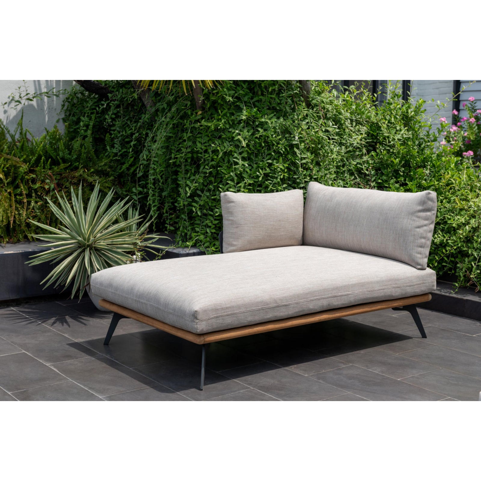 Pearl 4 Piece Sectional Set
