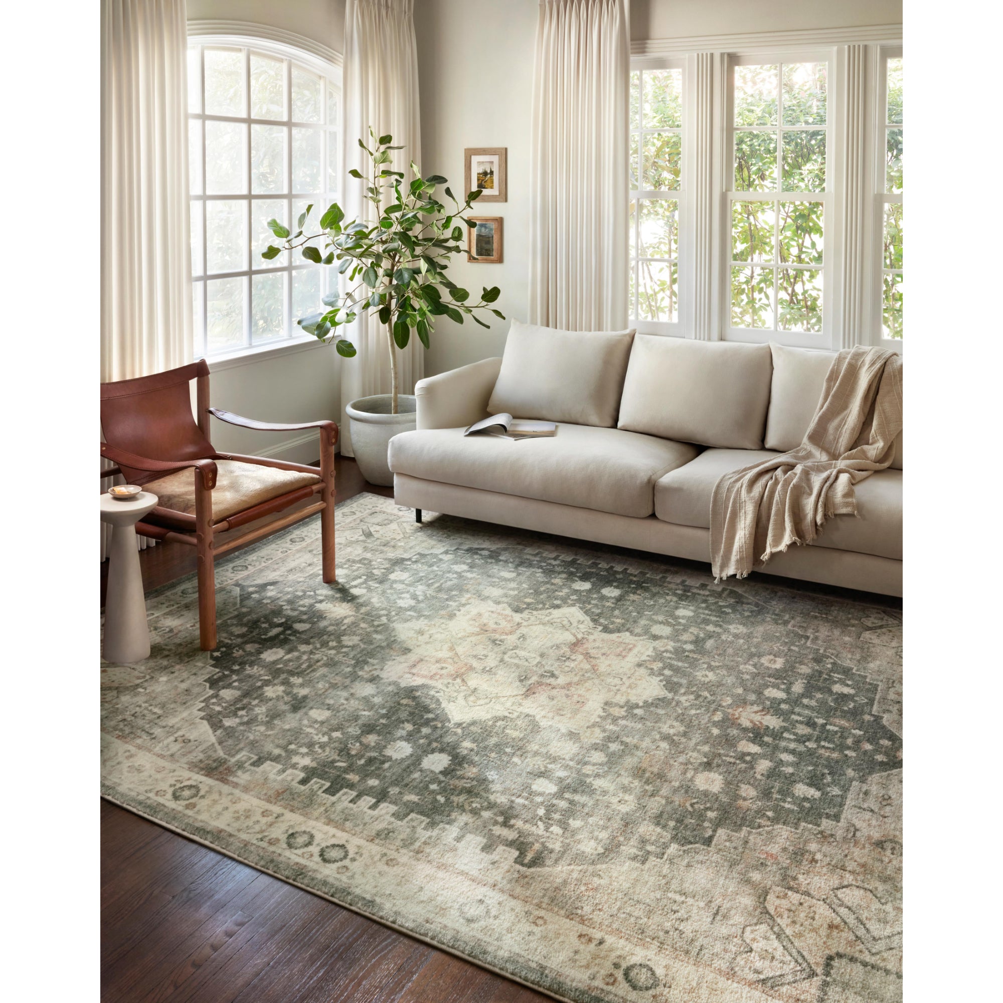Loloi Rosette Slate/Ivory Rug