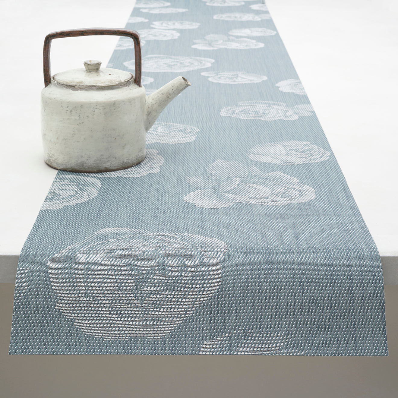 Rosette Table Runner