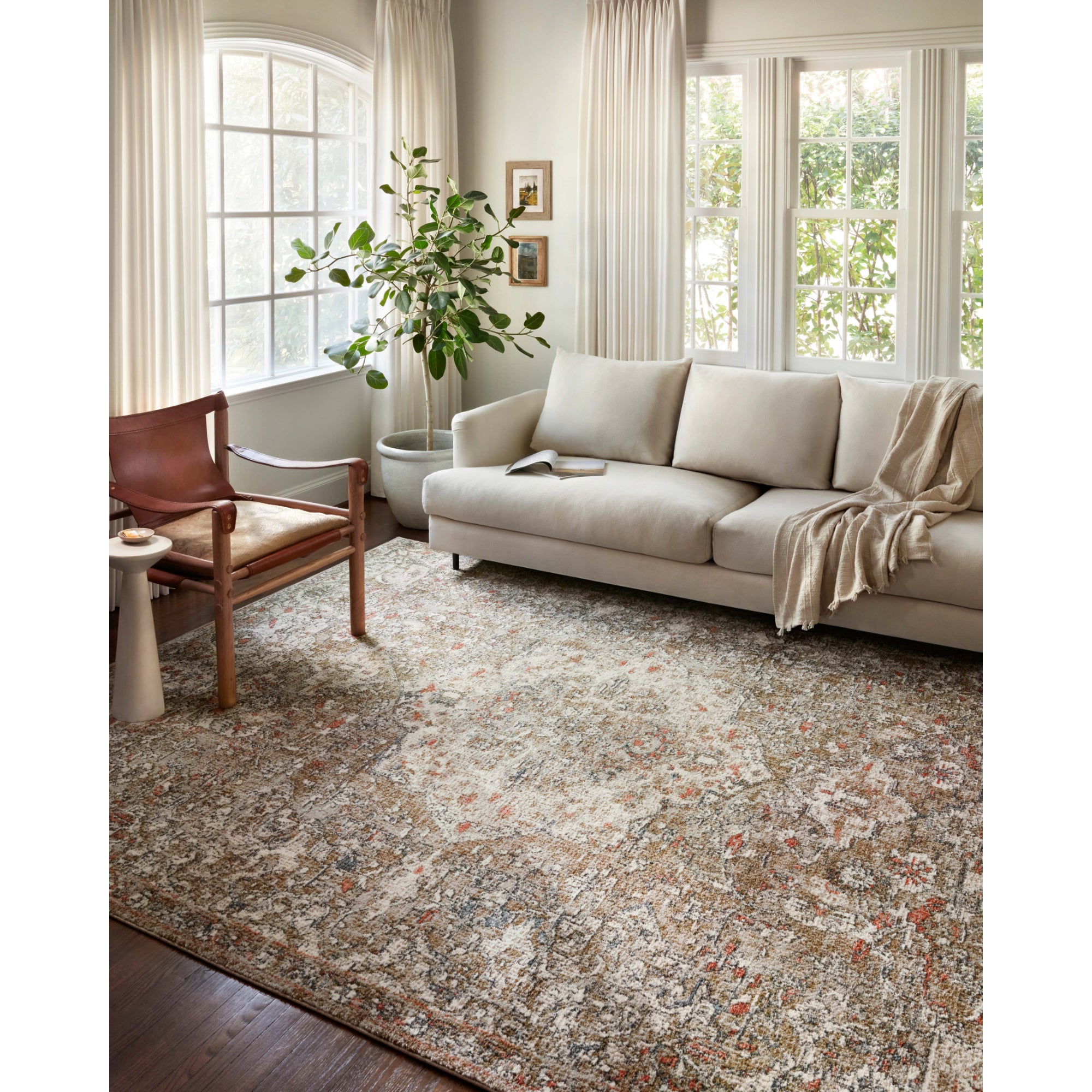Loloi Saban Straw/Beige Rug