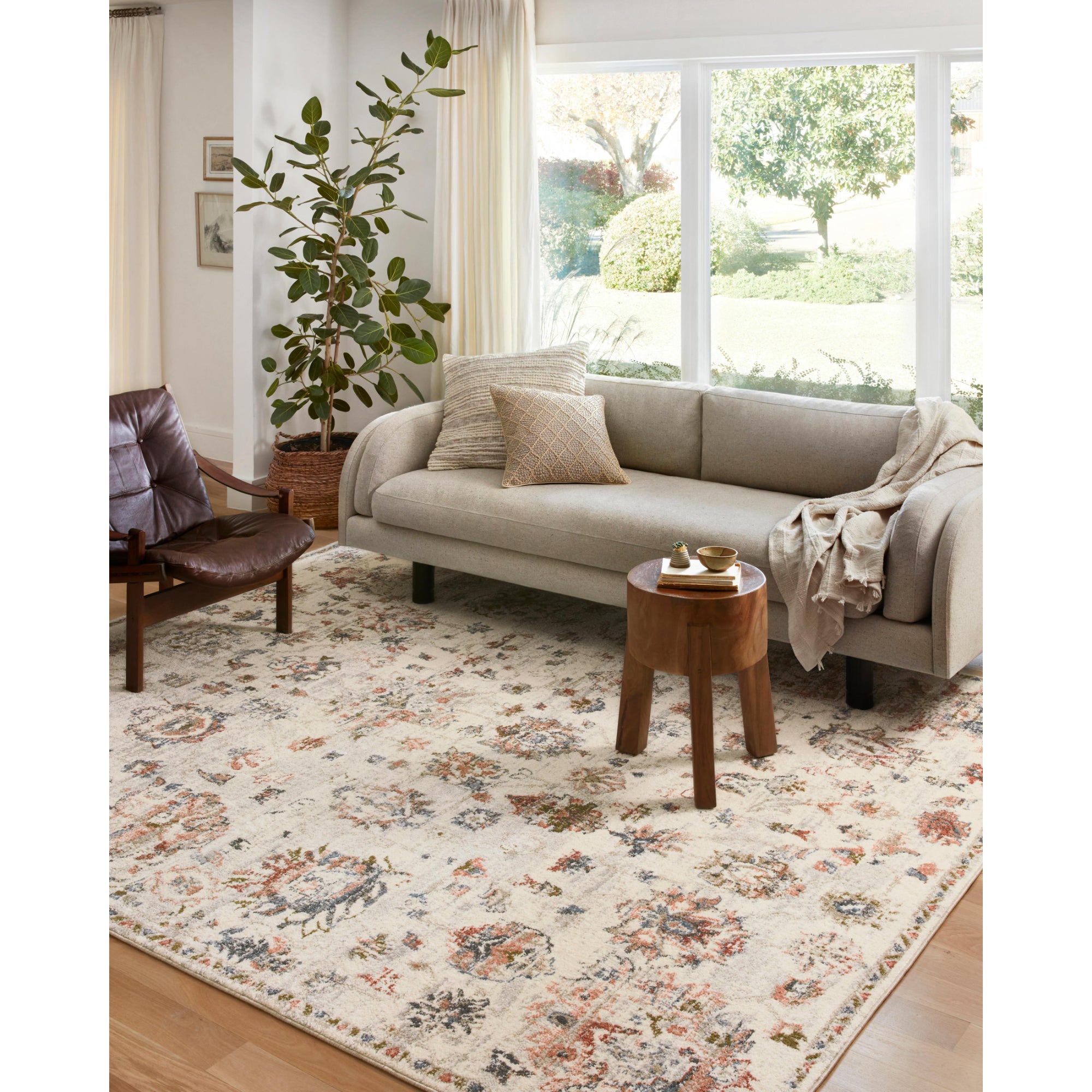 Loloi Saban Ivory/Multi 18" x 18" Sample Rug