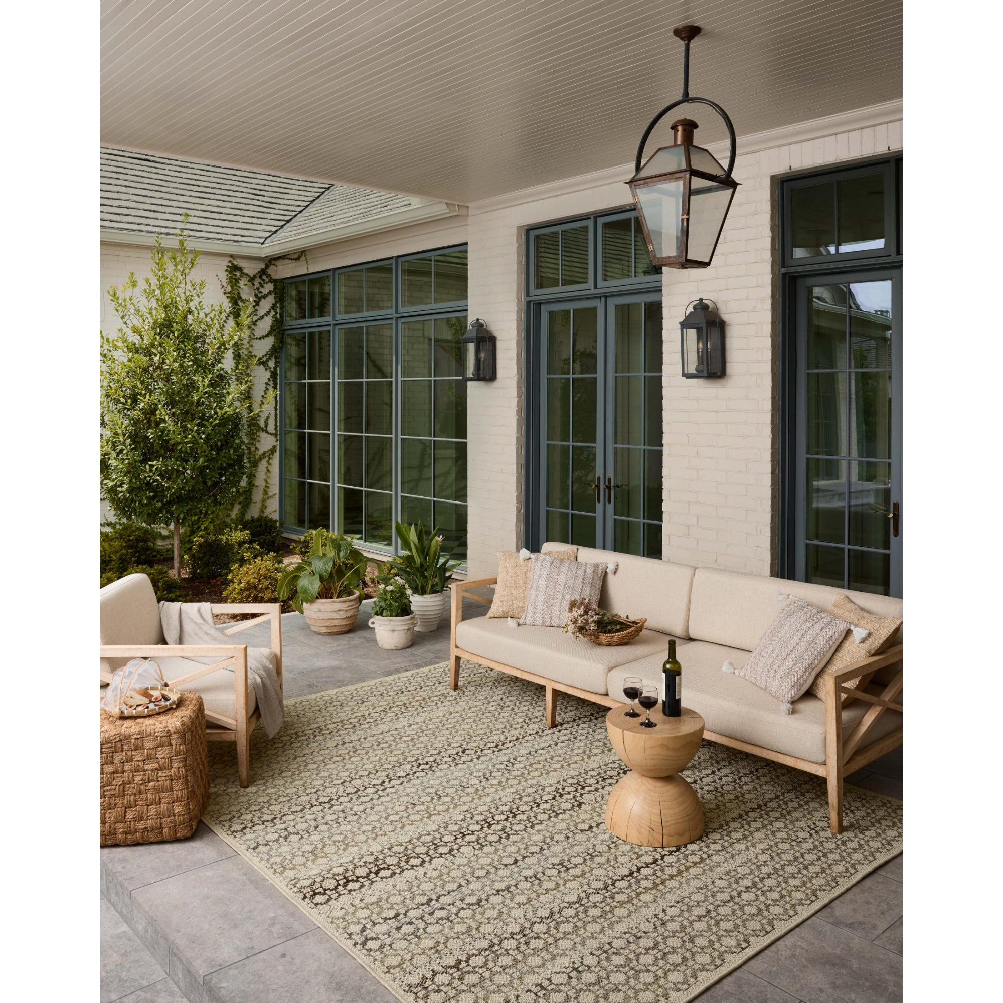 Loloi Saylor Ivory/Multi Indoor/Outdoor Sample Rug