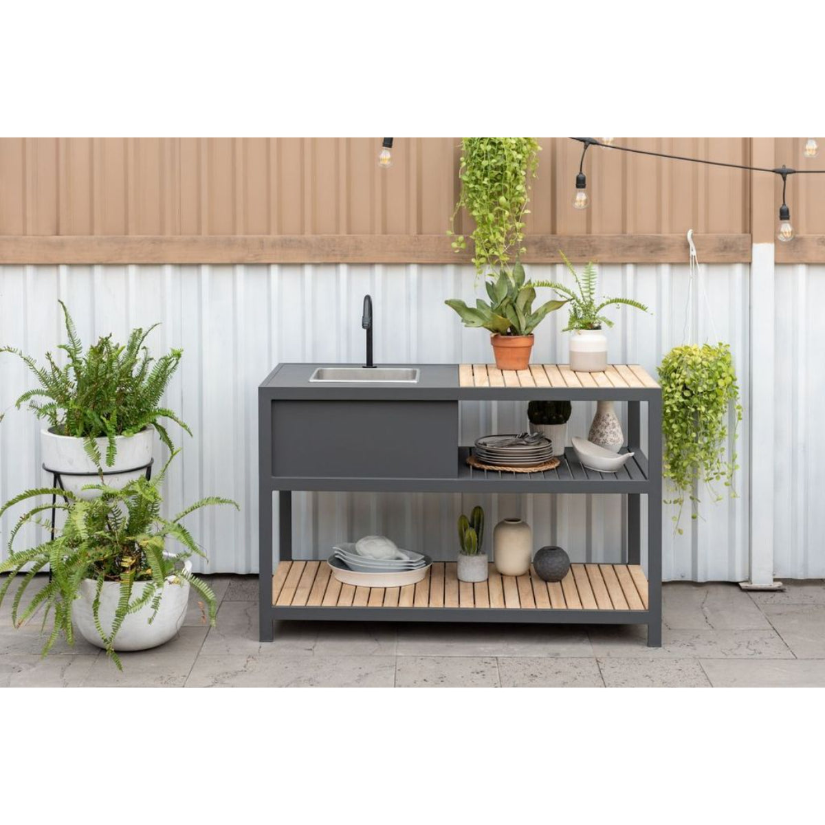 Amber Outdoor Kitchen