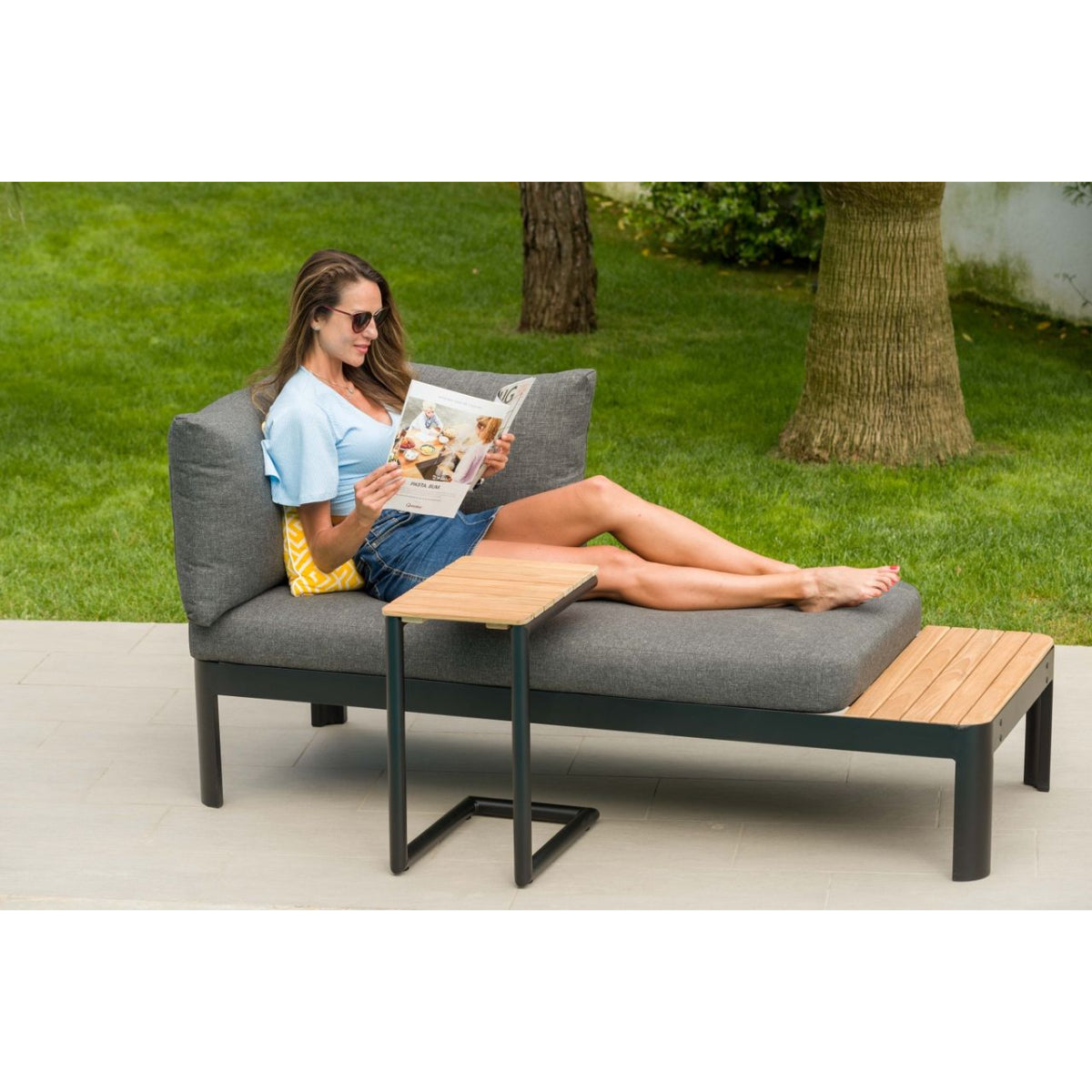 Portals Dark C-Shape Side Table Black