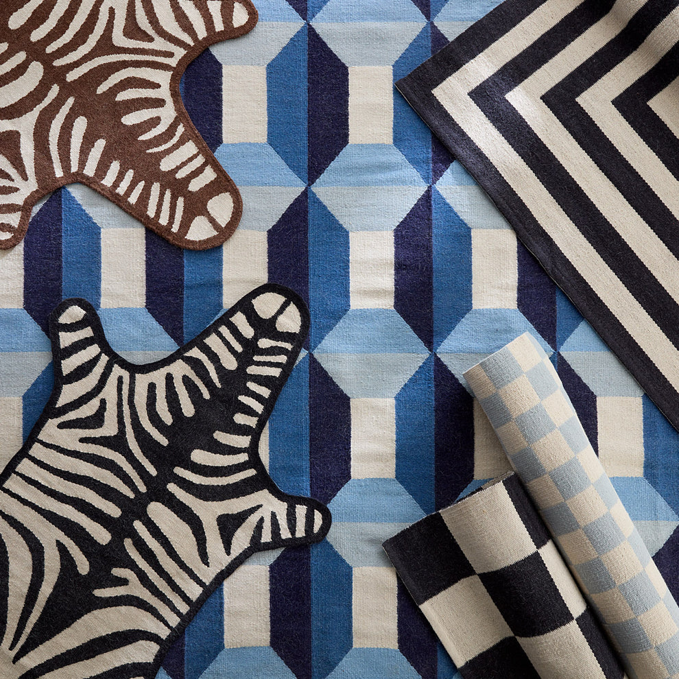 Zebra Flatweave 5' X 7' Rug