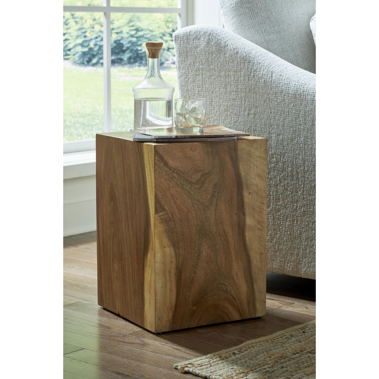 Rectangular Pedestal