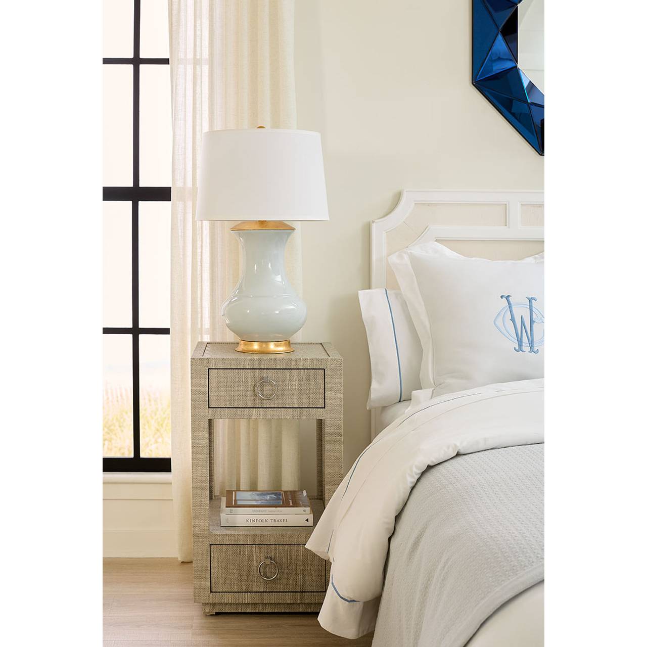 Thiri Lamp with Shade 17-inch White Linen with Gold