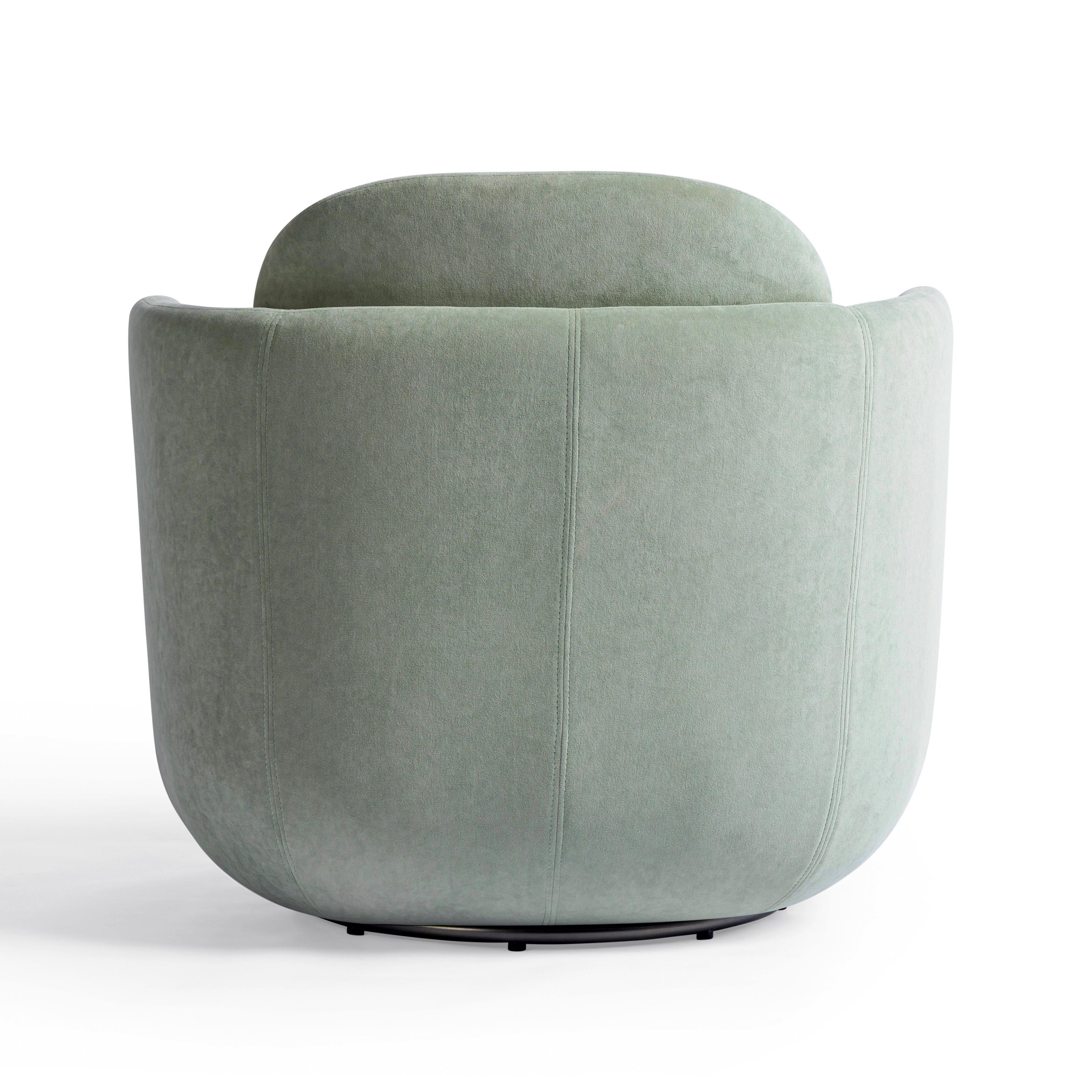 Wolfie Performance Velvet Swivel Accent Chair