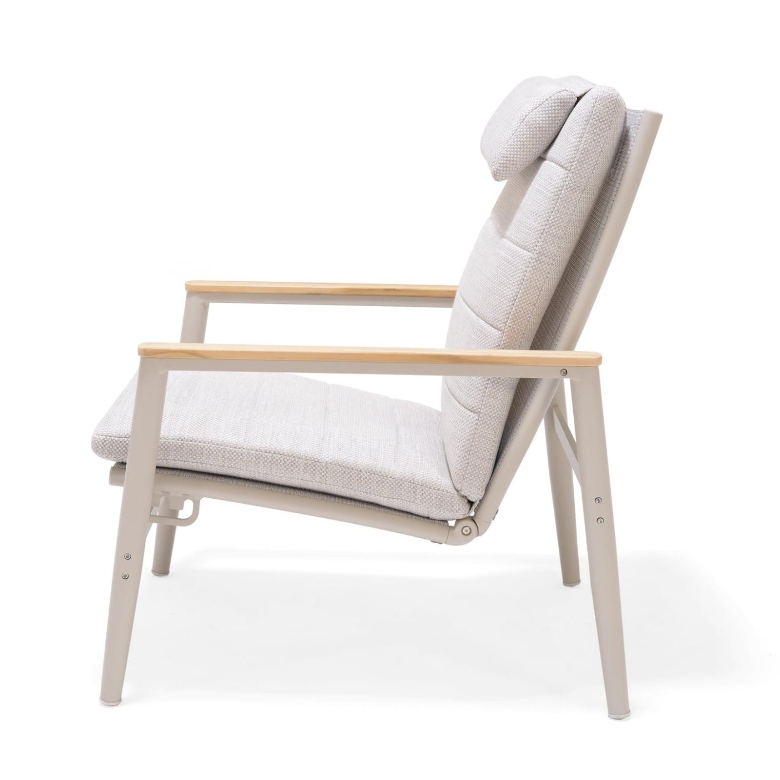 Topaz Light Lounge Chair
