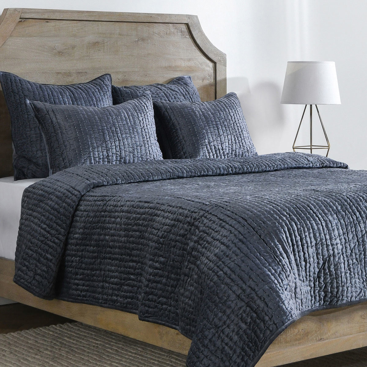 Bari Velvet Queen Quilt