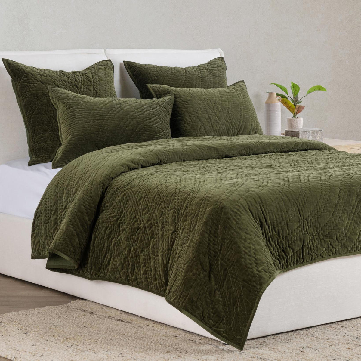 Elms Velvet Quilt