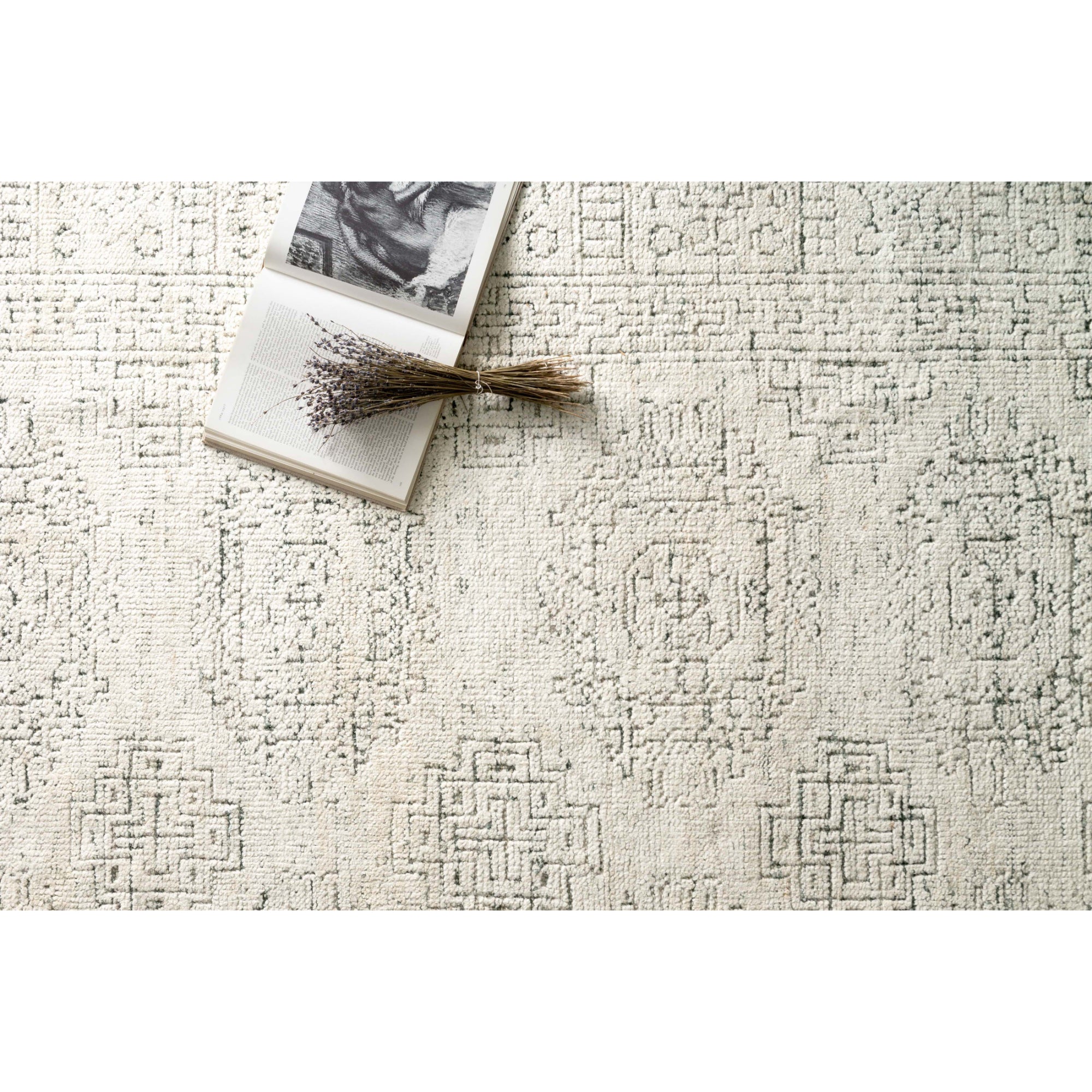 Loloi Vestige White/Stone Rug