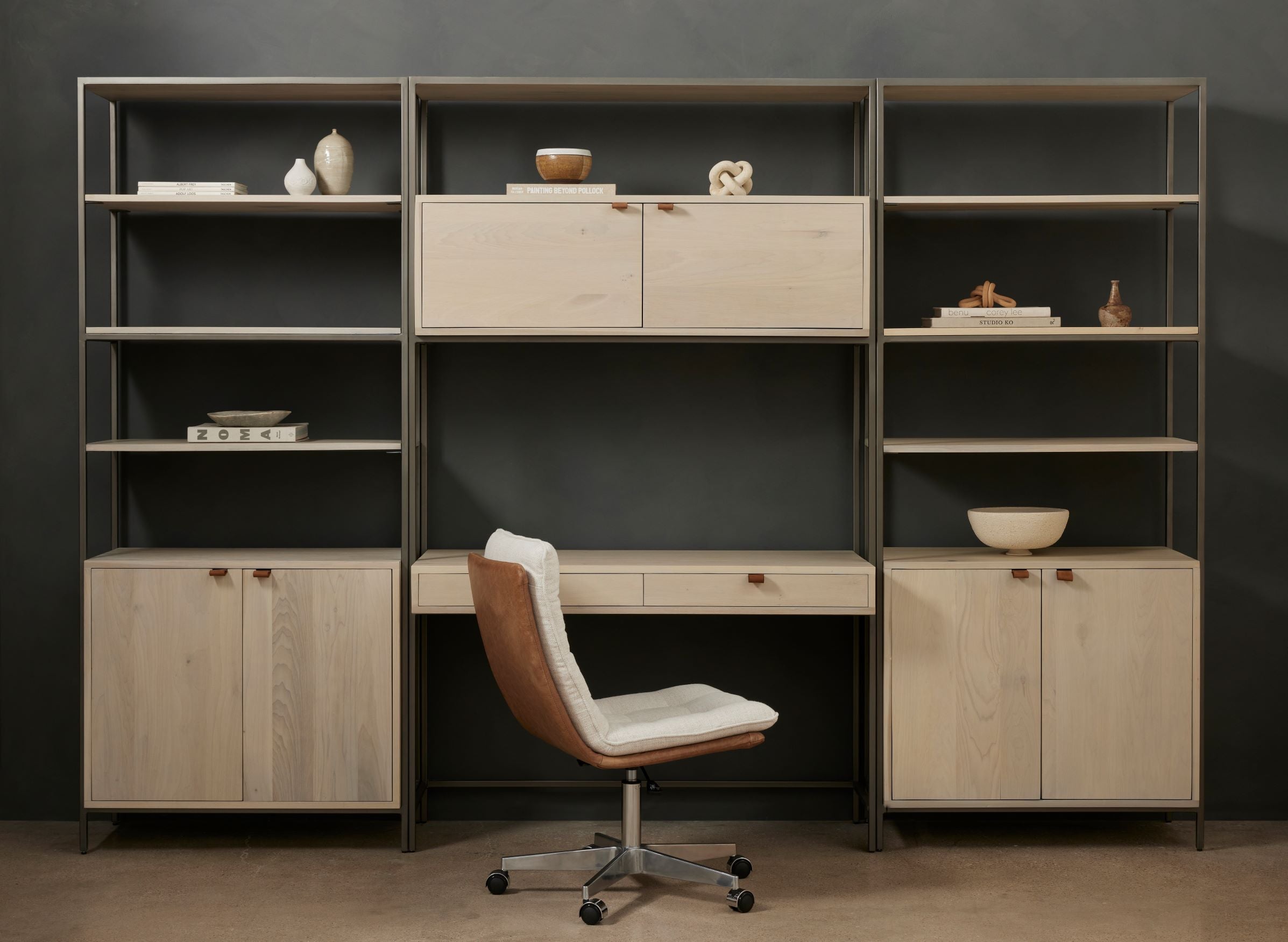 Trey Modular Desk