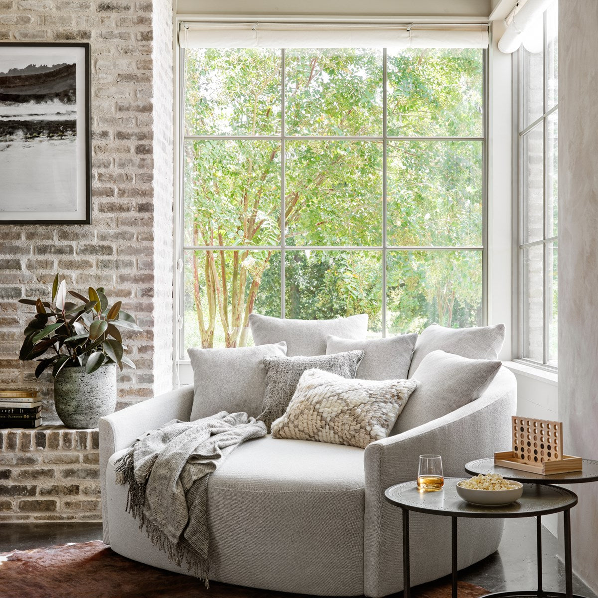 Chloe Media Lounger
